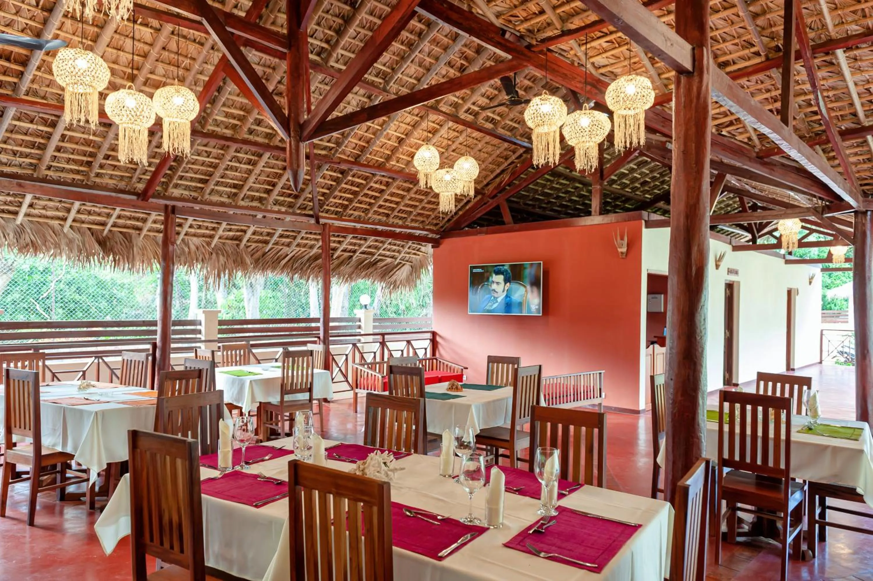 Restaurant/places to eat in Blue Sky Resort