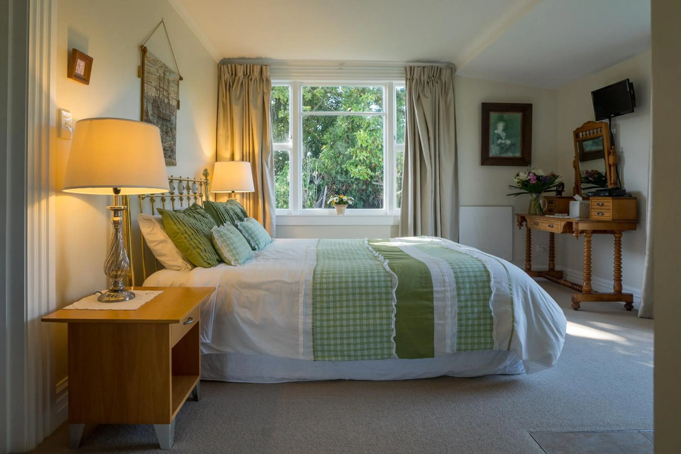 Bed in Theatre Royal Hotel