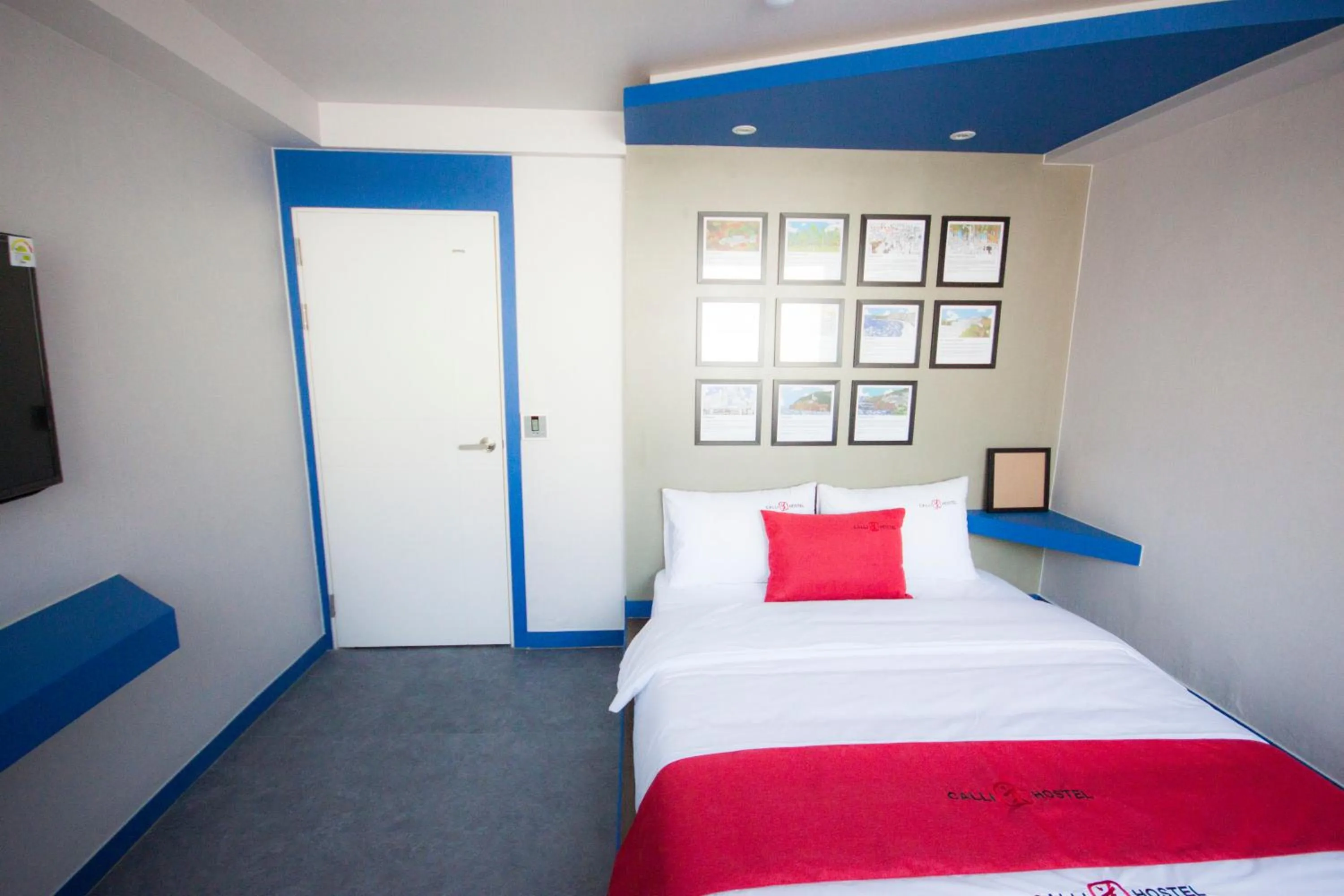 Photo of the whole room, Bed in Calli Hostel