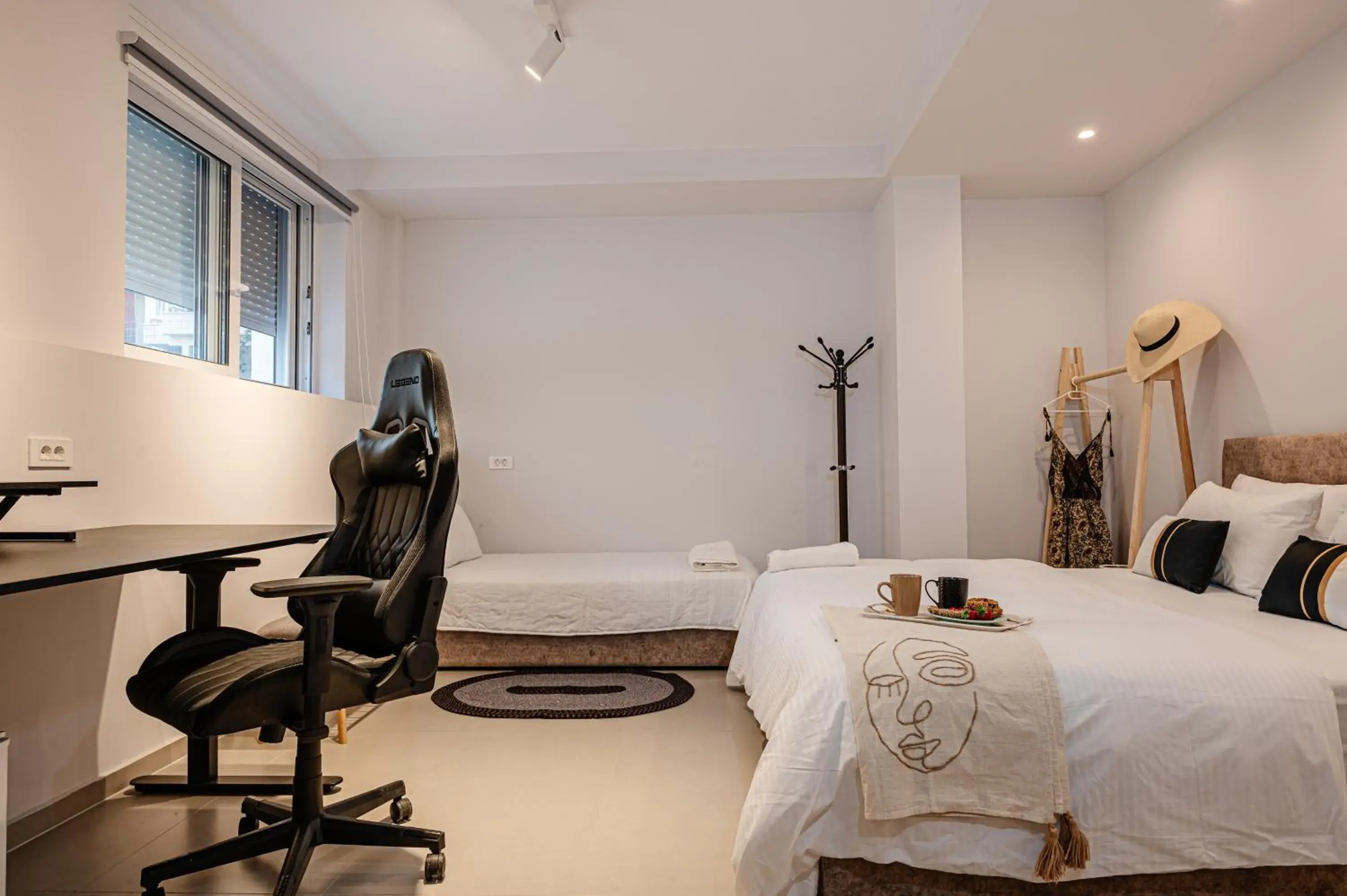 Triple Room in AMINA APARTMENTS Triple Room in AMINA APARTMENTS