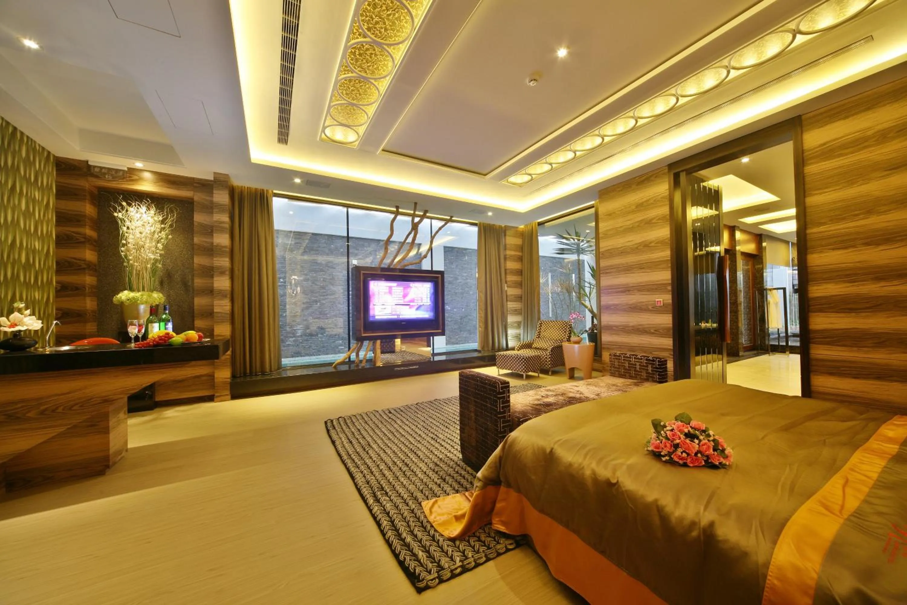 Bed in Han Guan Motel