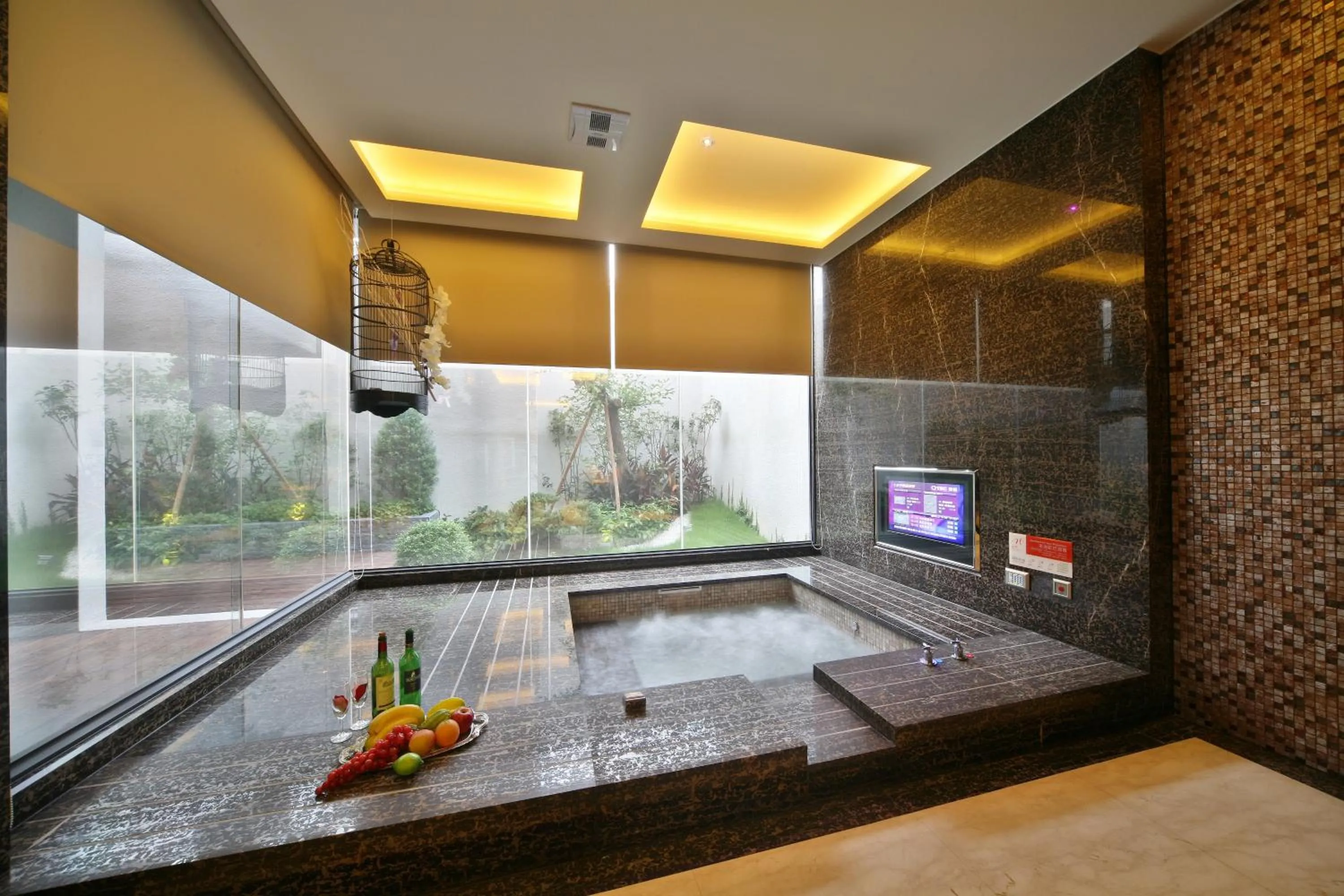 Bathroom in Han Guan Motel