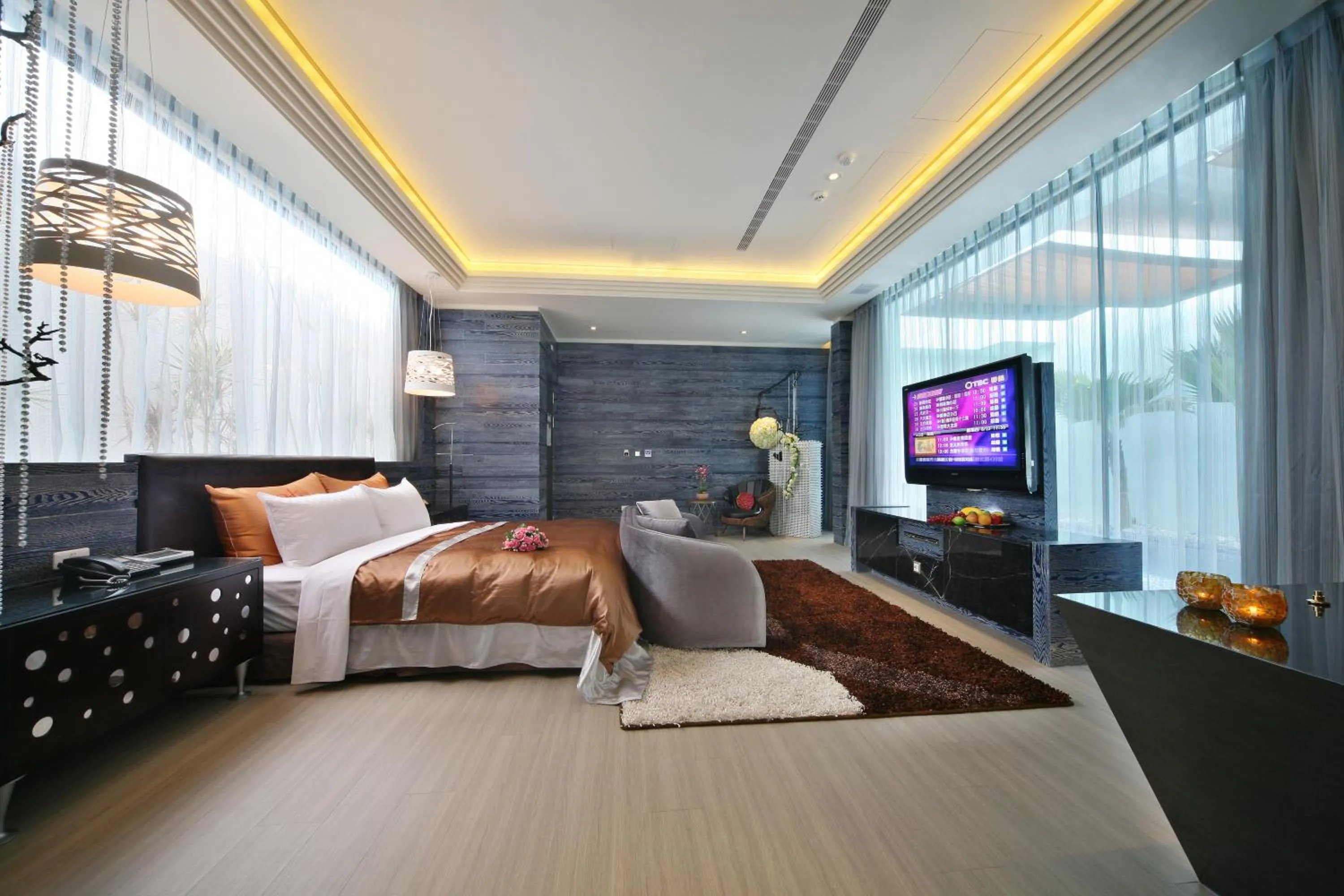 Photo of the whole room, Bed in Han Guan Motel