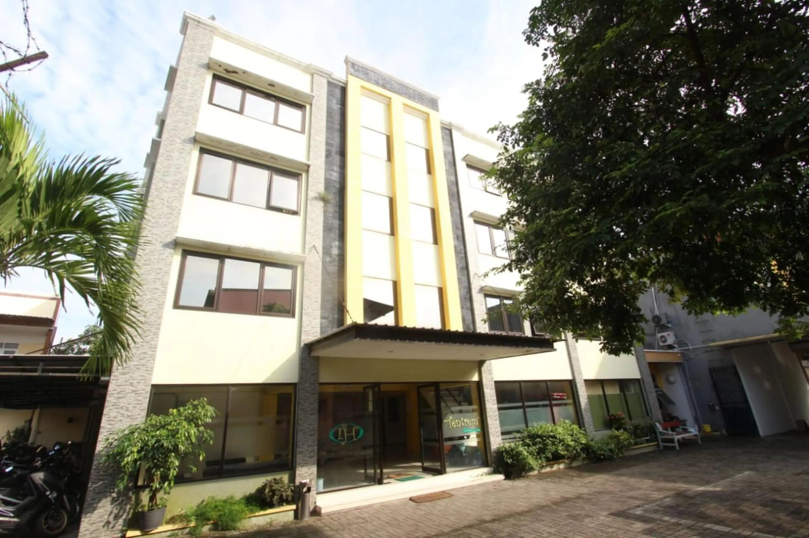 Property building in Homestay Tentrem Simpang Lima