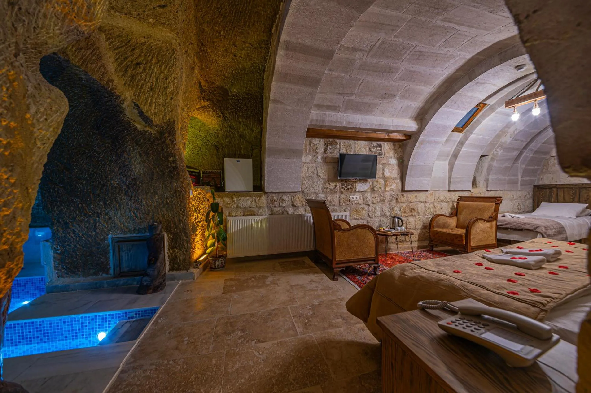 Bed in Belenus Cave House