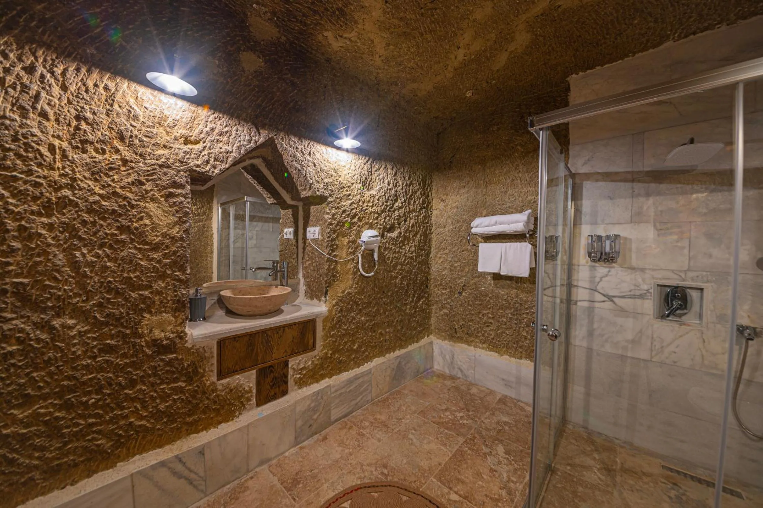 Shower in Belenus Cave House
