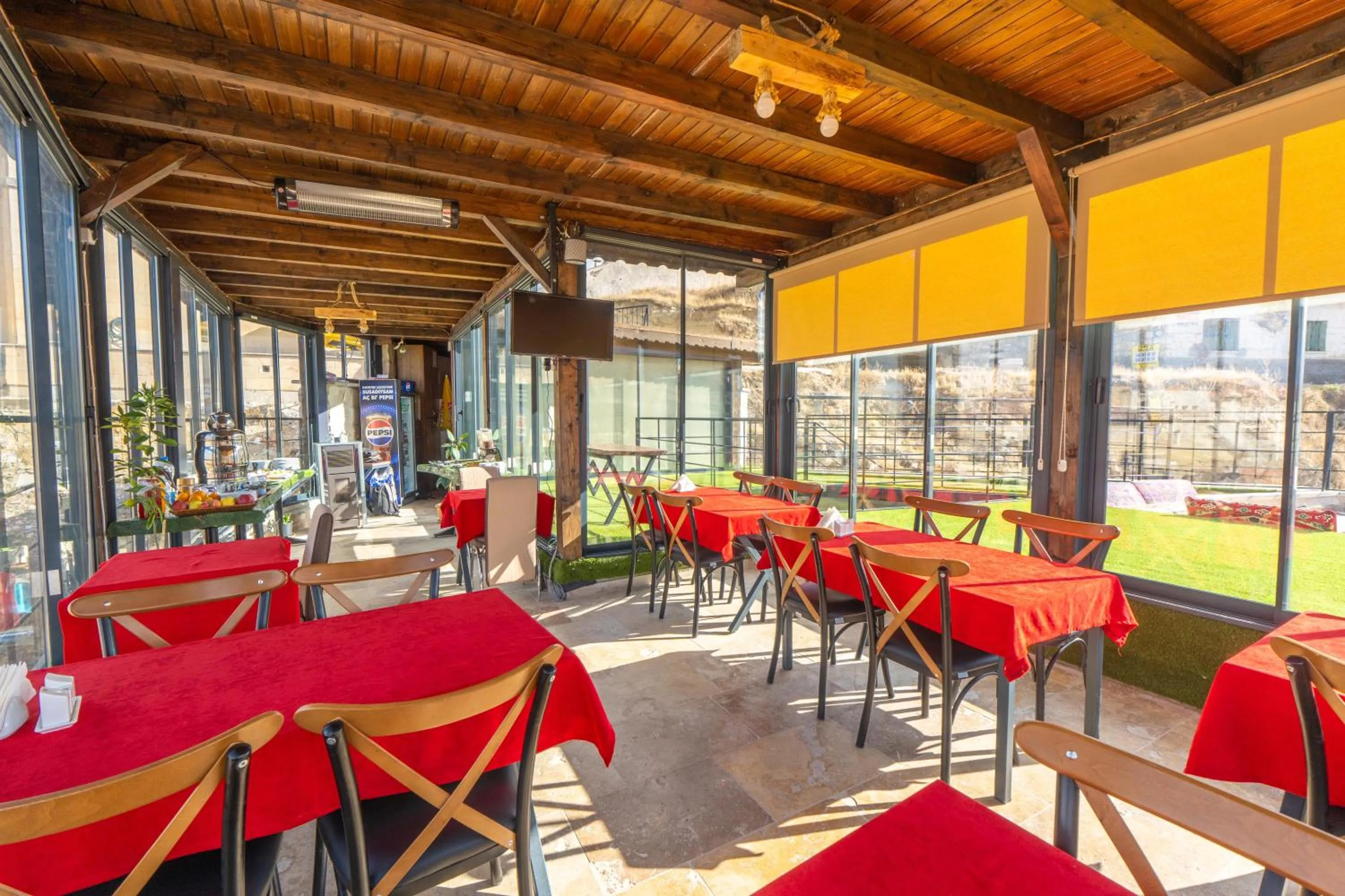 Restaurant/places to eat in Belenus Cave House