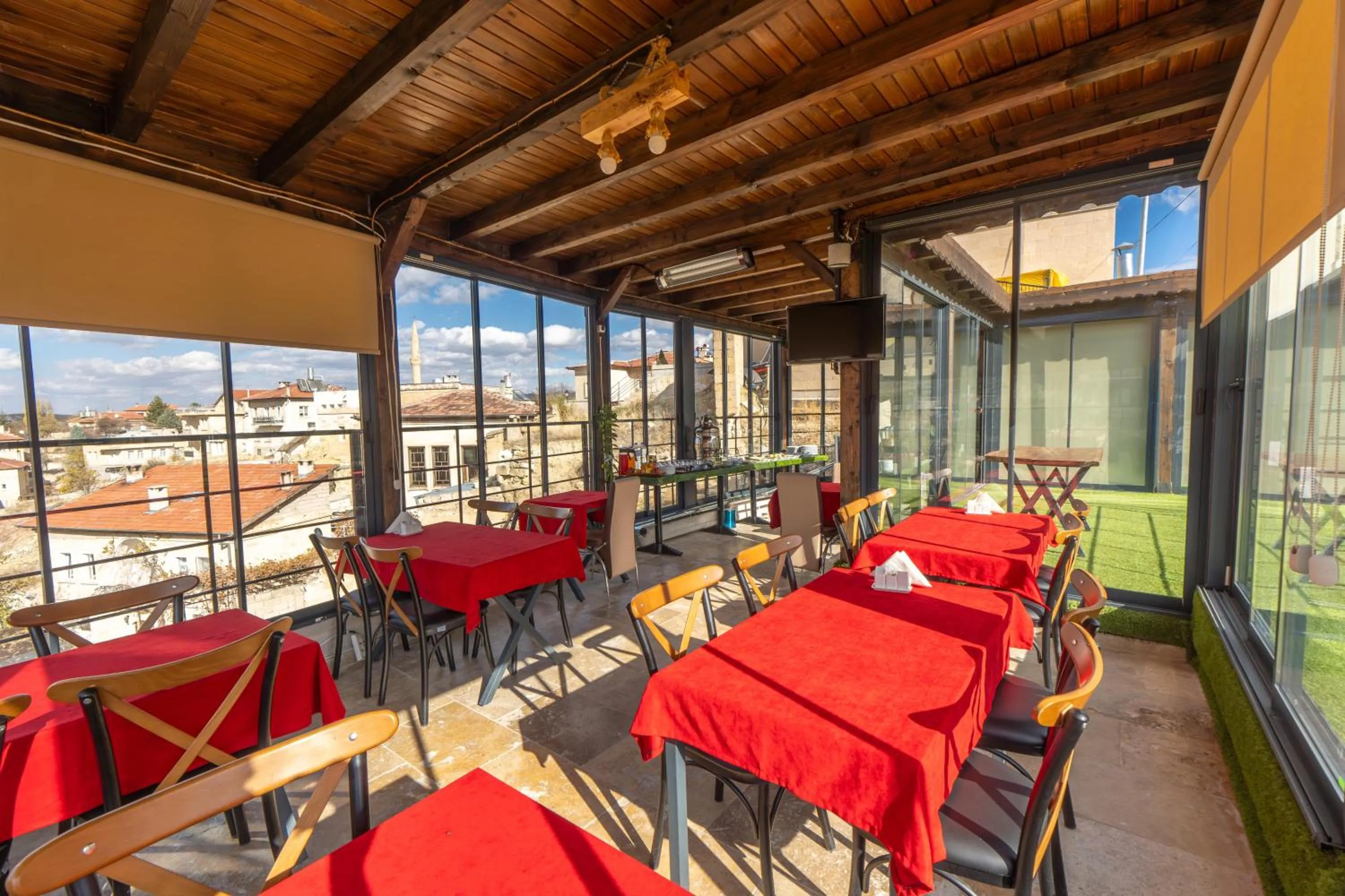 Restaurant/places to eat in Belenus Cave House