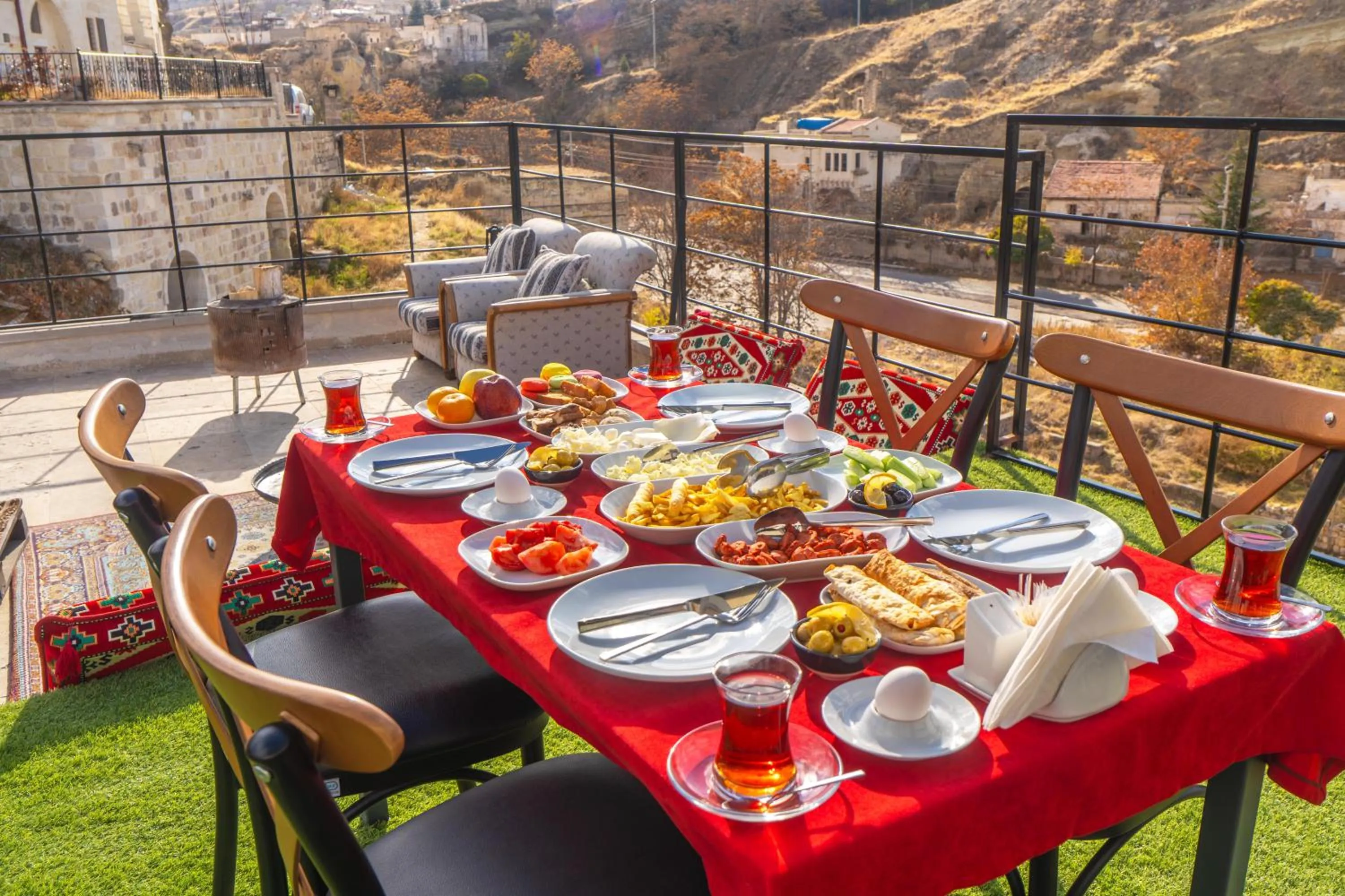 Day in Belenus Cave House