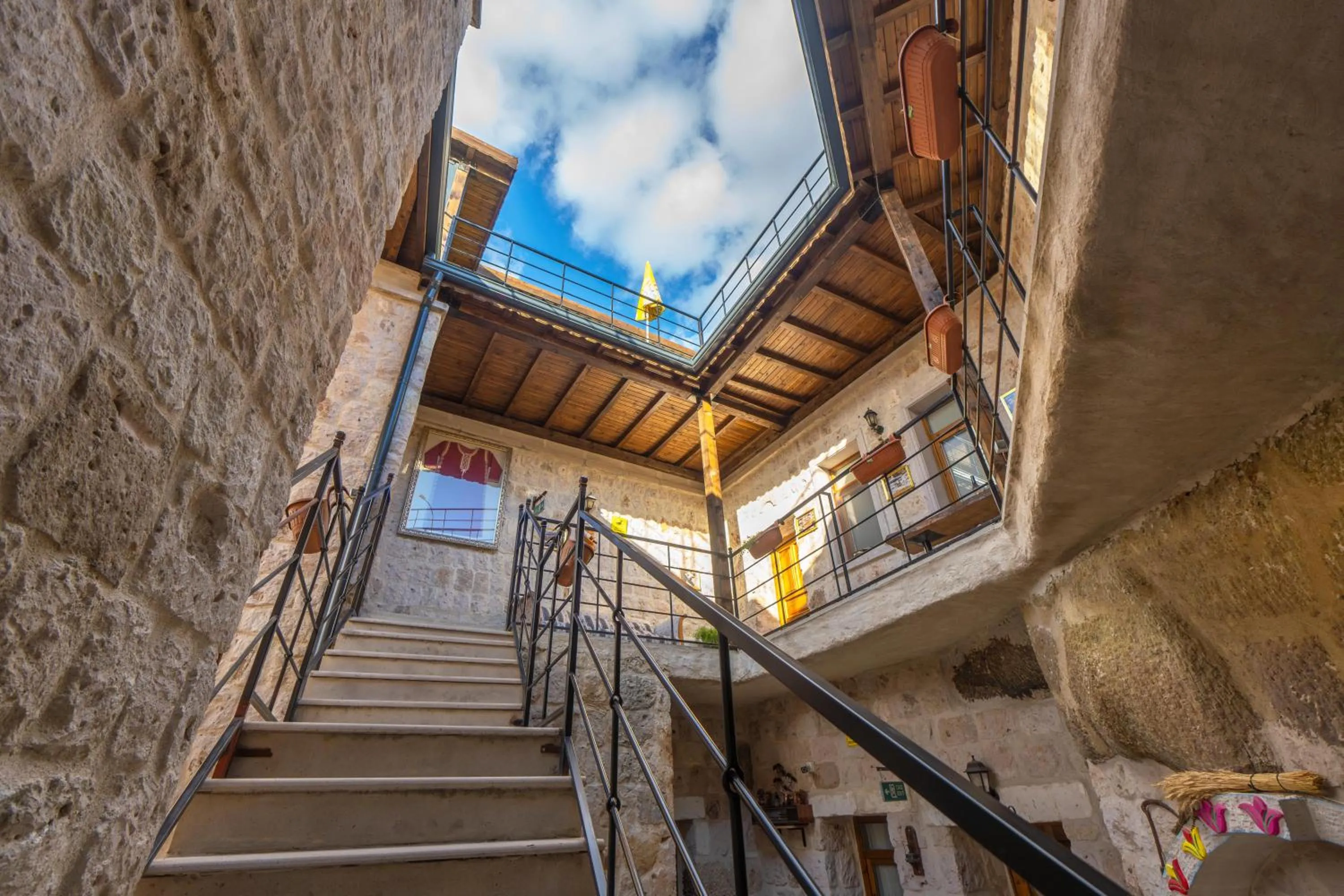 Decorative detail in Belenus Cave House