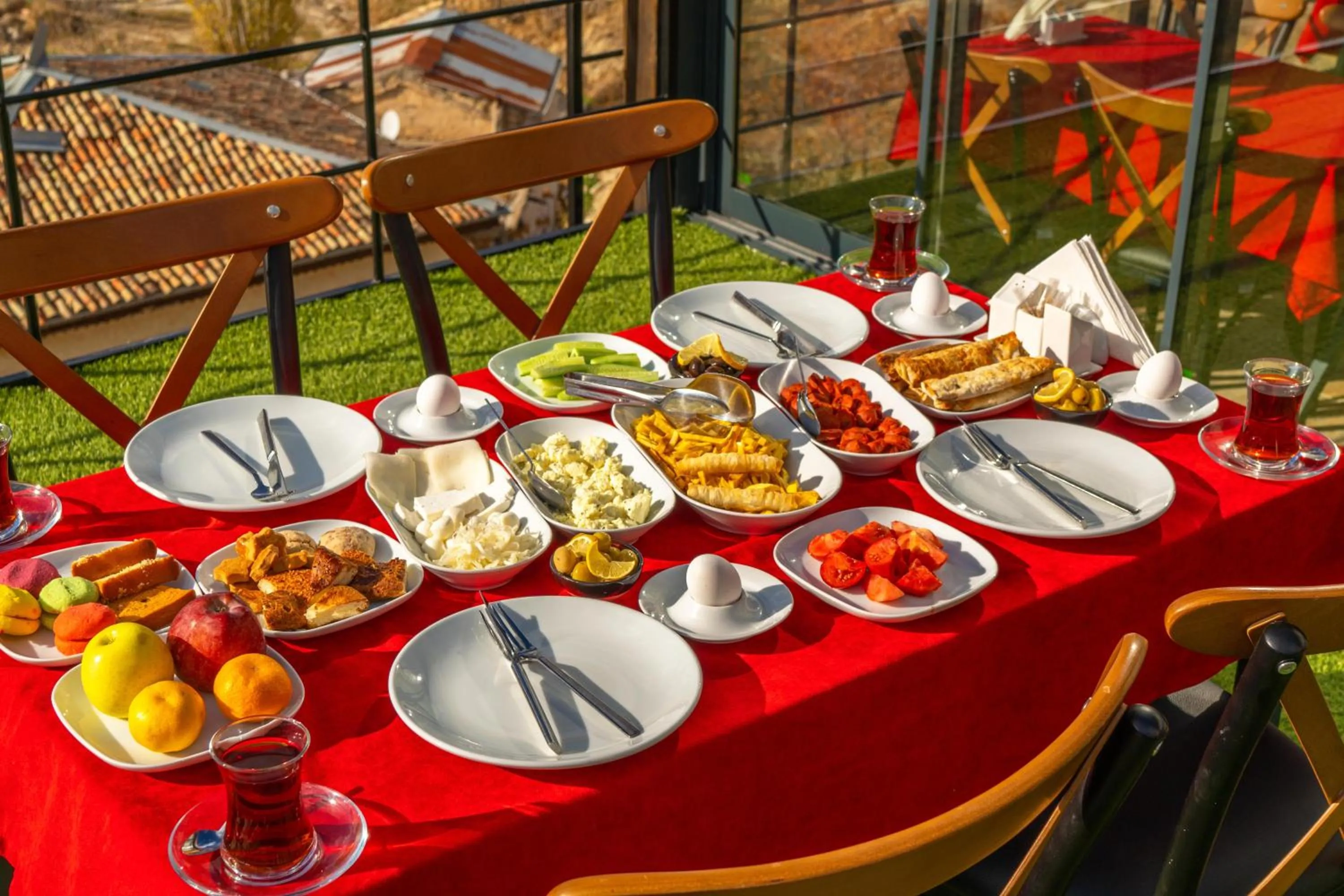 Buffet breakfast in Belenus Cave House