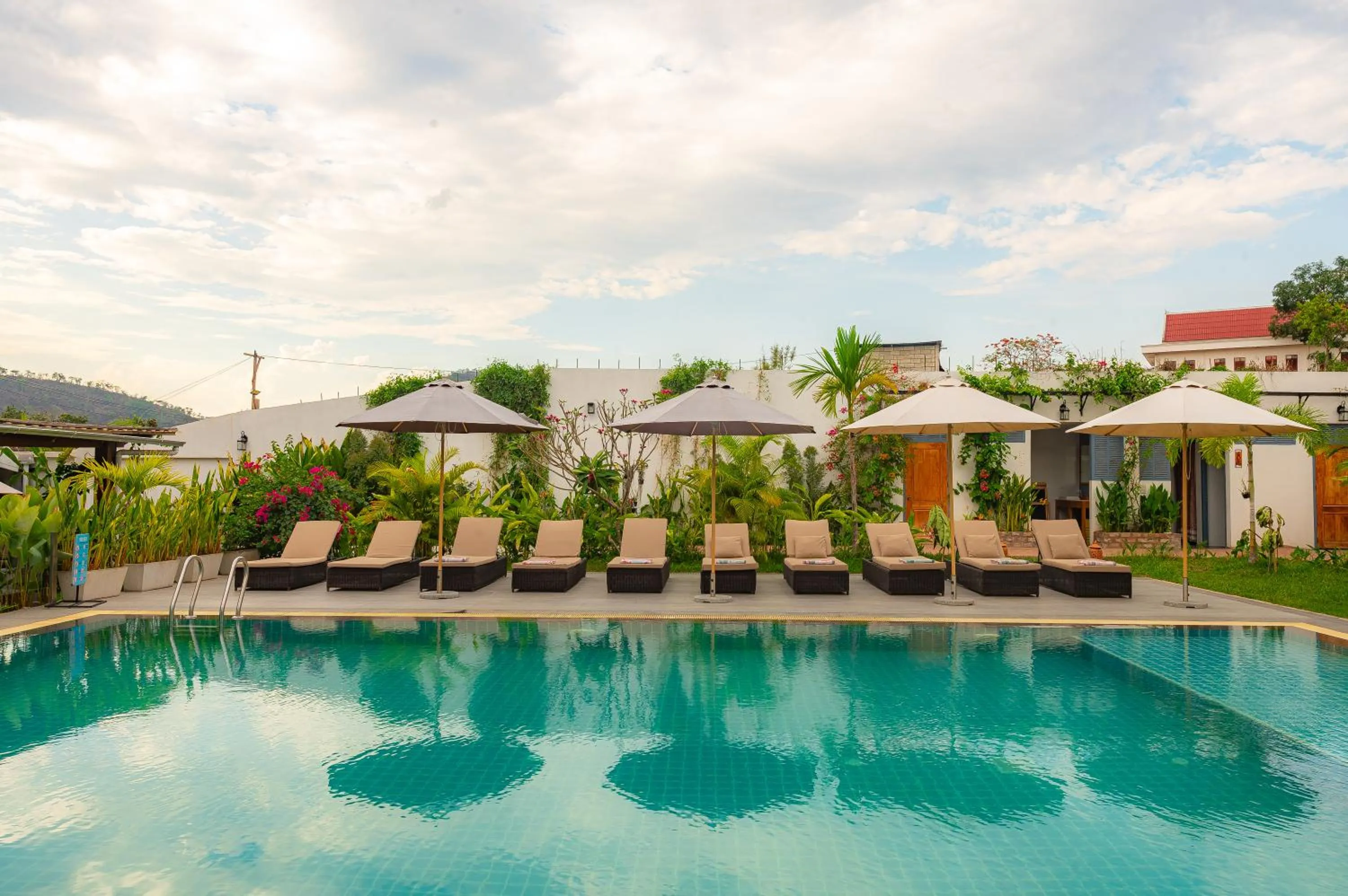 Pool view in Madilao Hotel