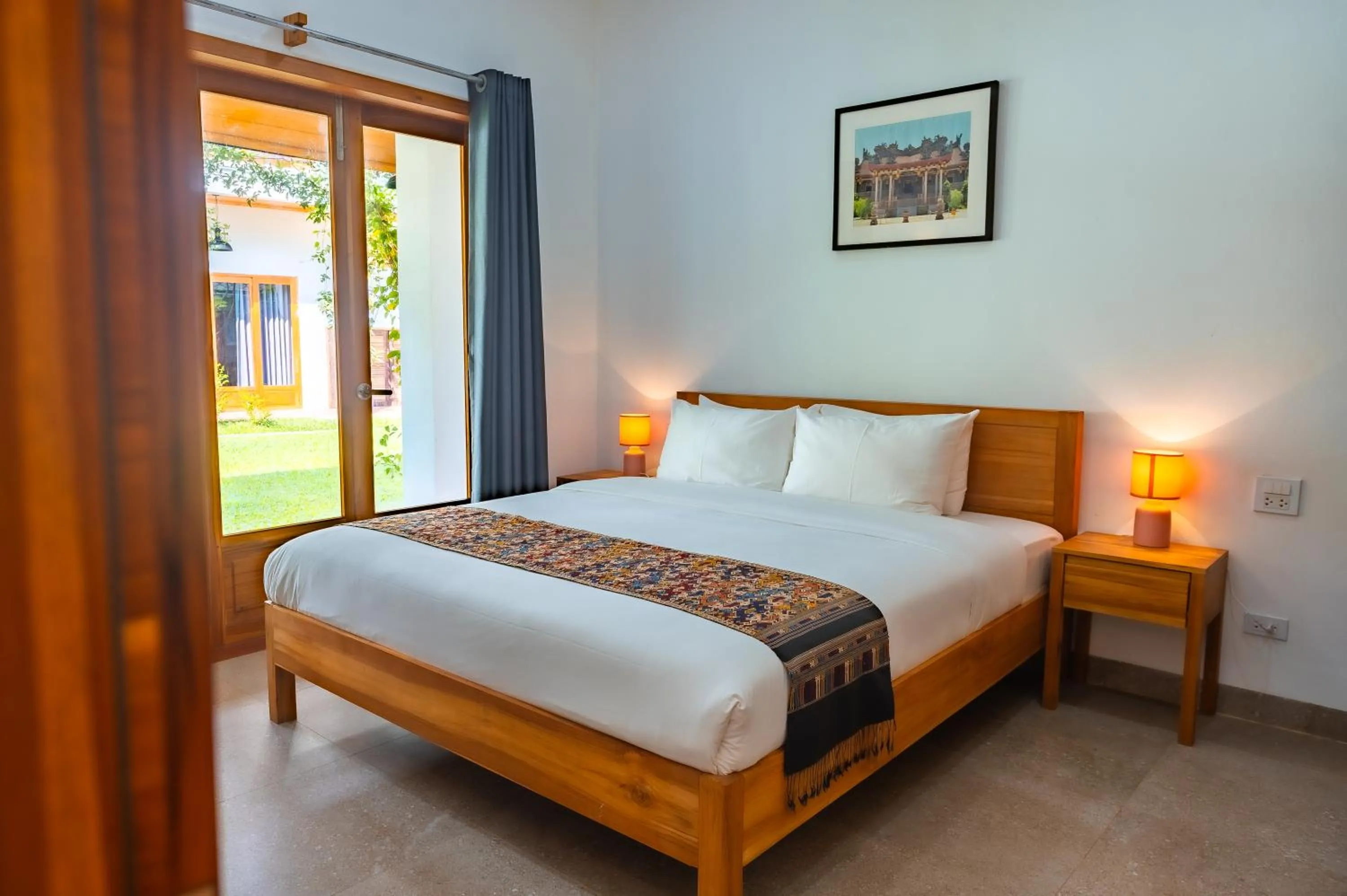 Bedroom, Bed in Madilao Hotel