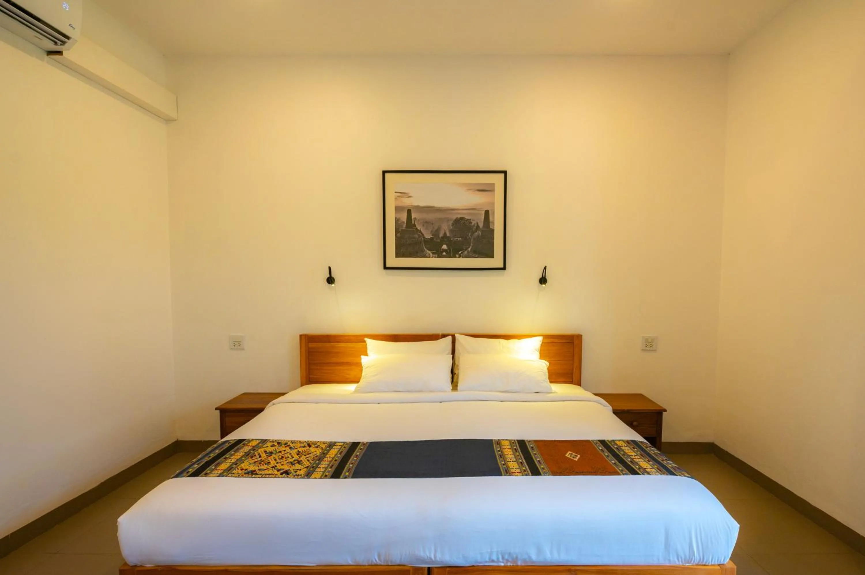Bed in Madilao Hotel
