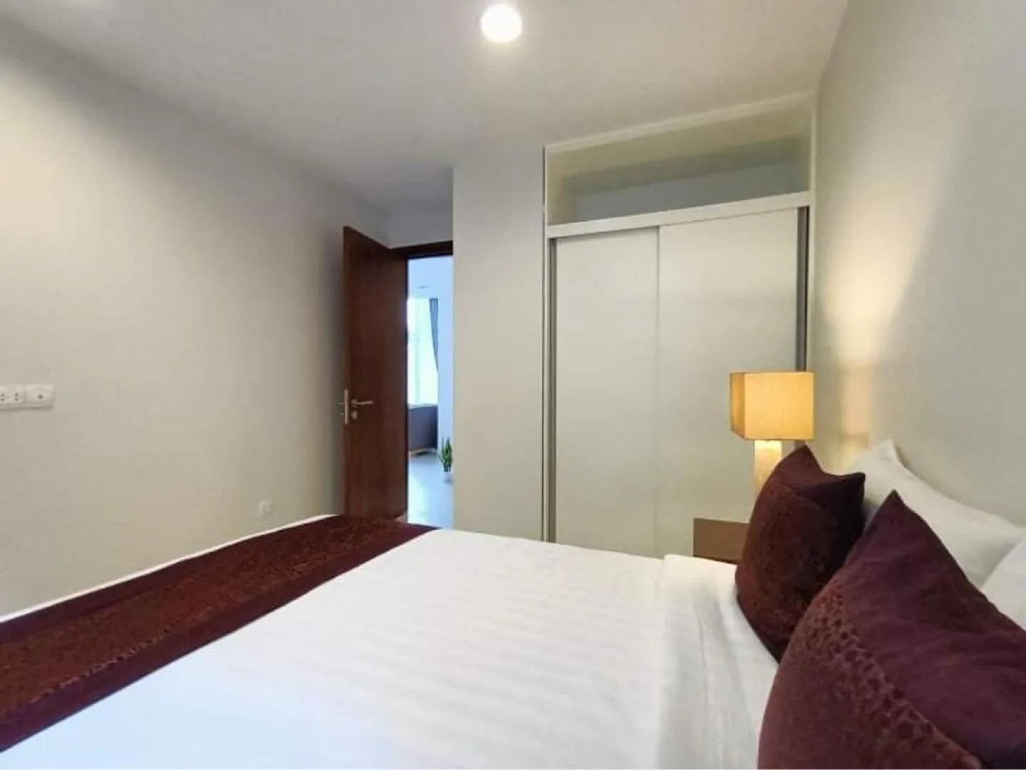 Bed in Glenwood Residences