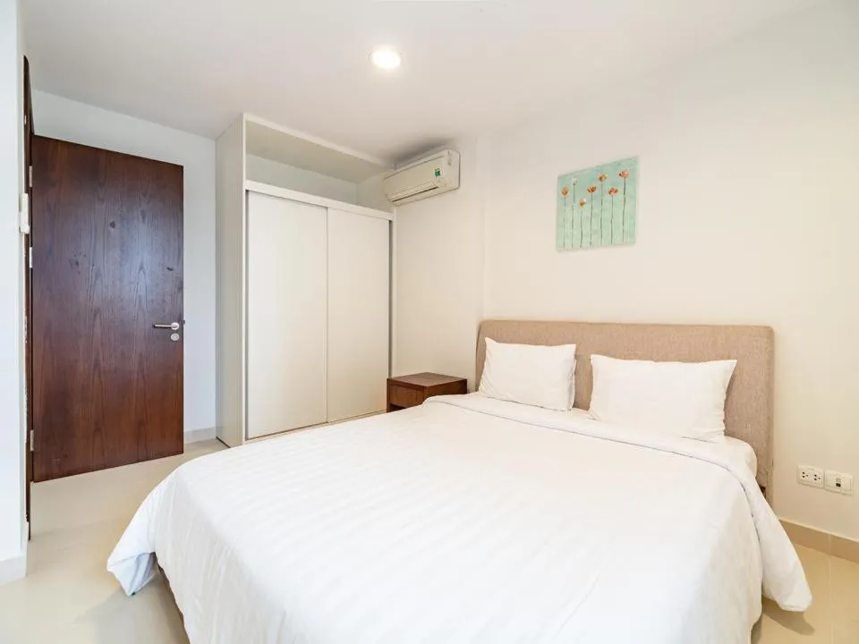 Bed in Glenwood Residences