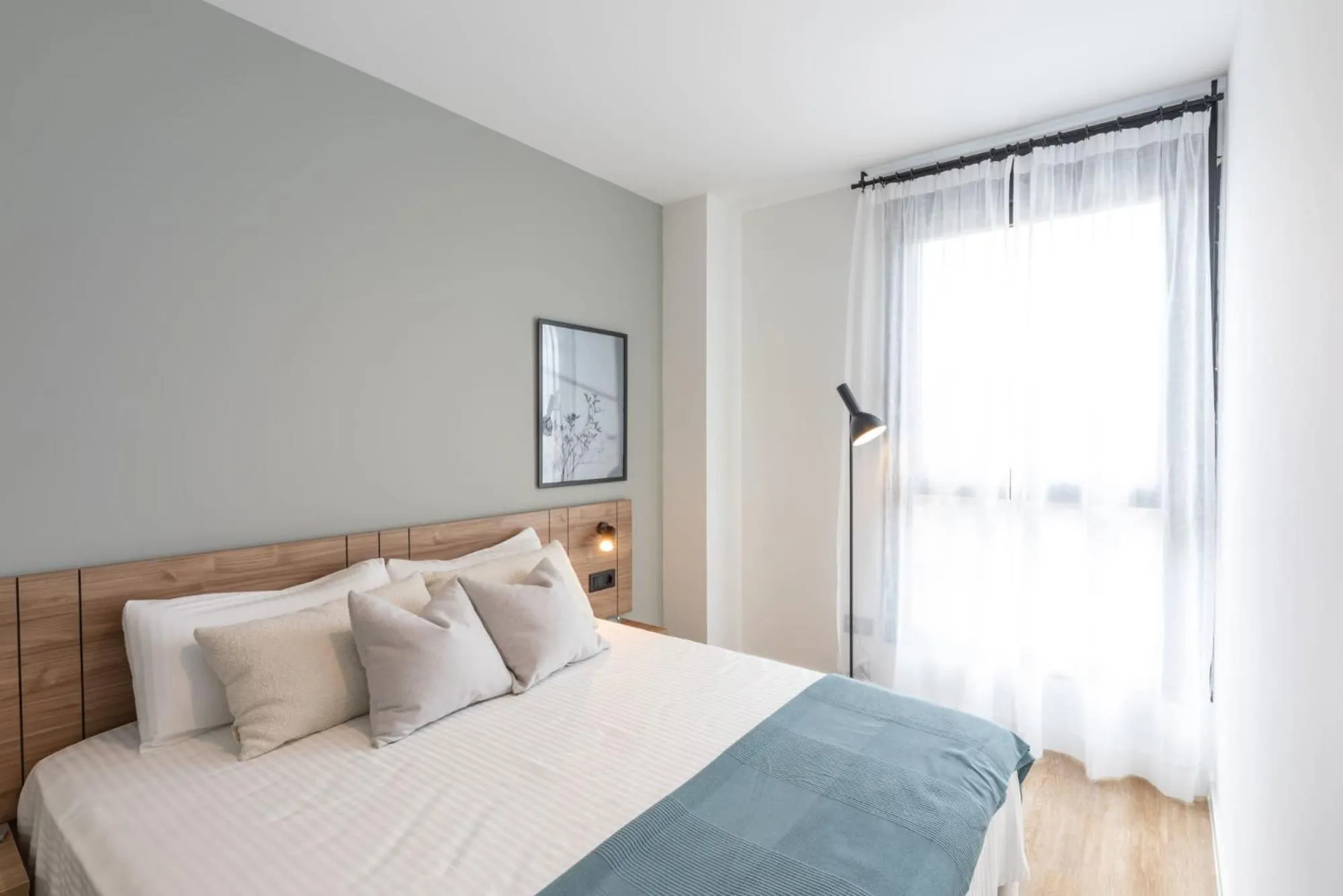 One-bedroom apartment with a partially accessible bathroom in Be Casa - Valdebebas