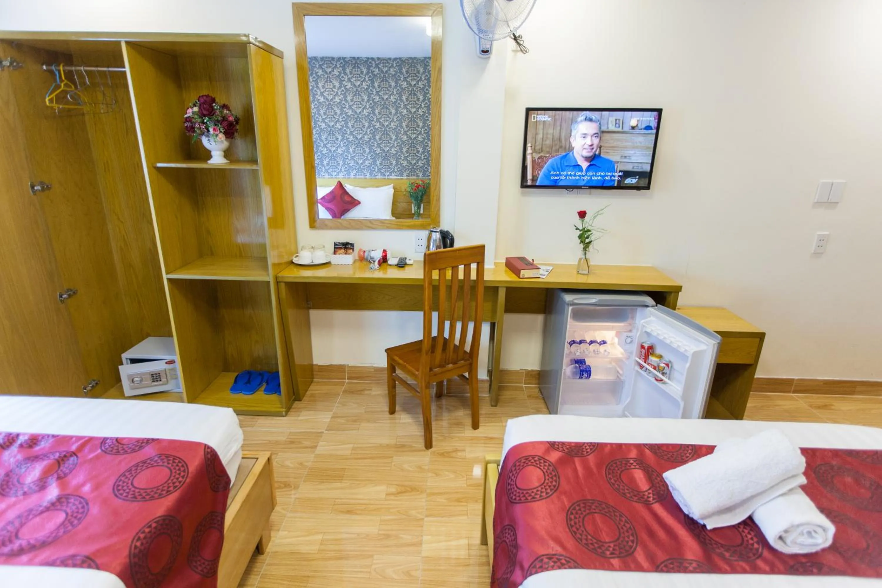 Photo of the whole room, Bed in Ailen Garden 2 Hotel