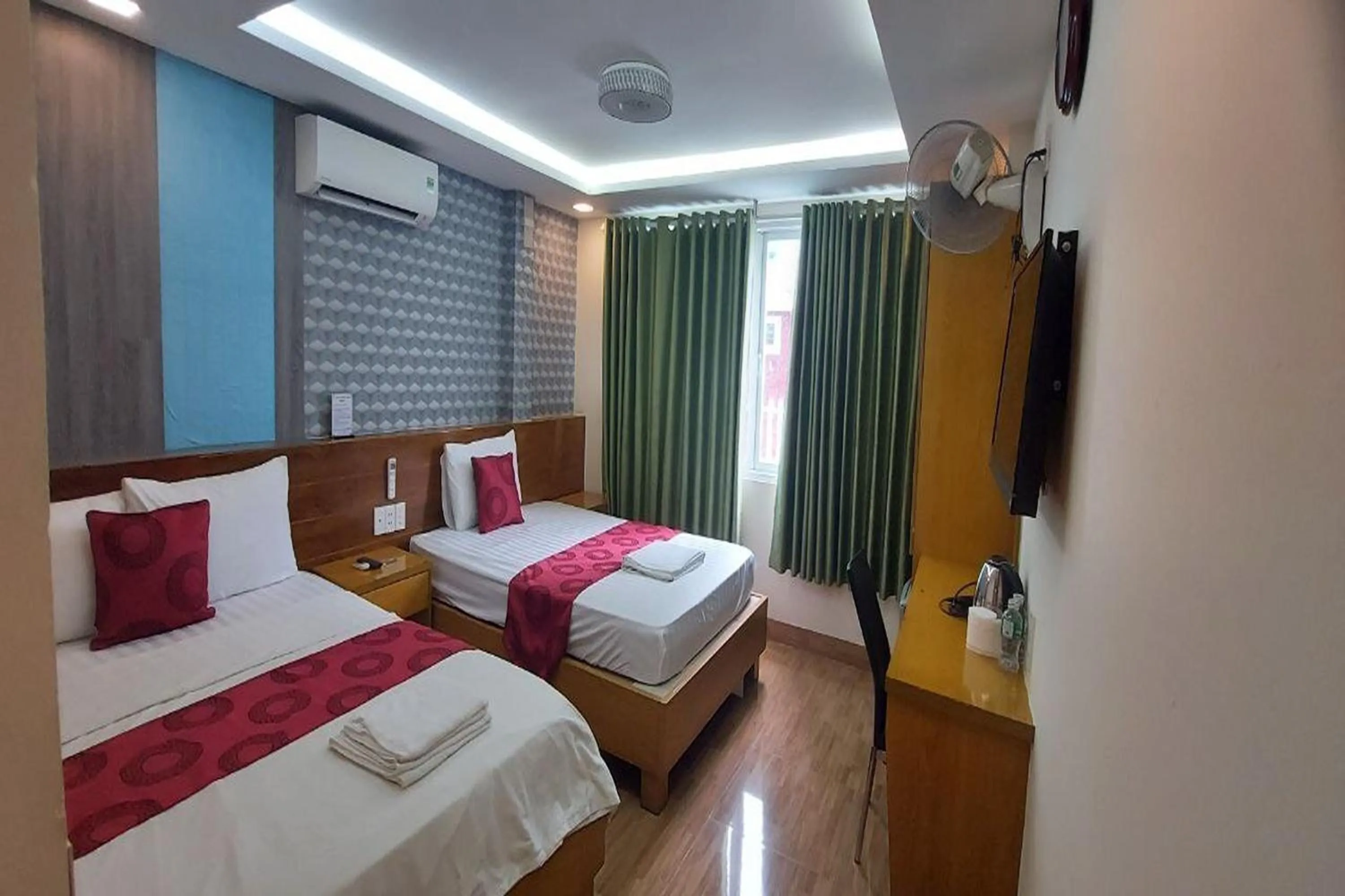 Photo of the whole room, Bed in Ailen Garden 2 Hotel