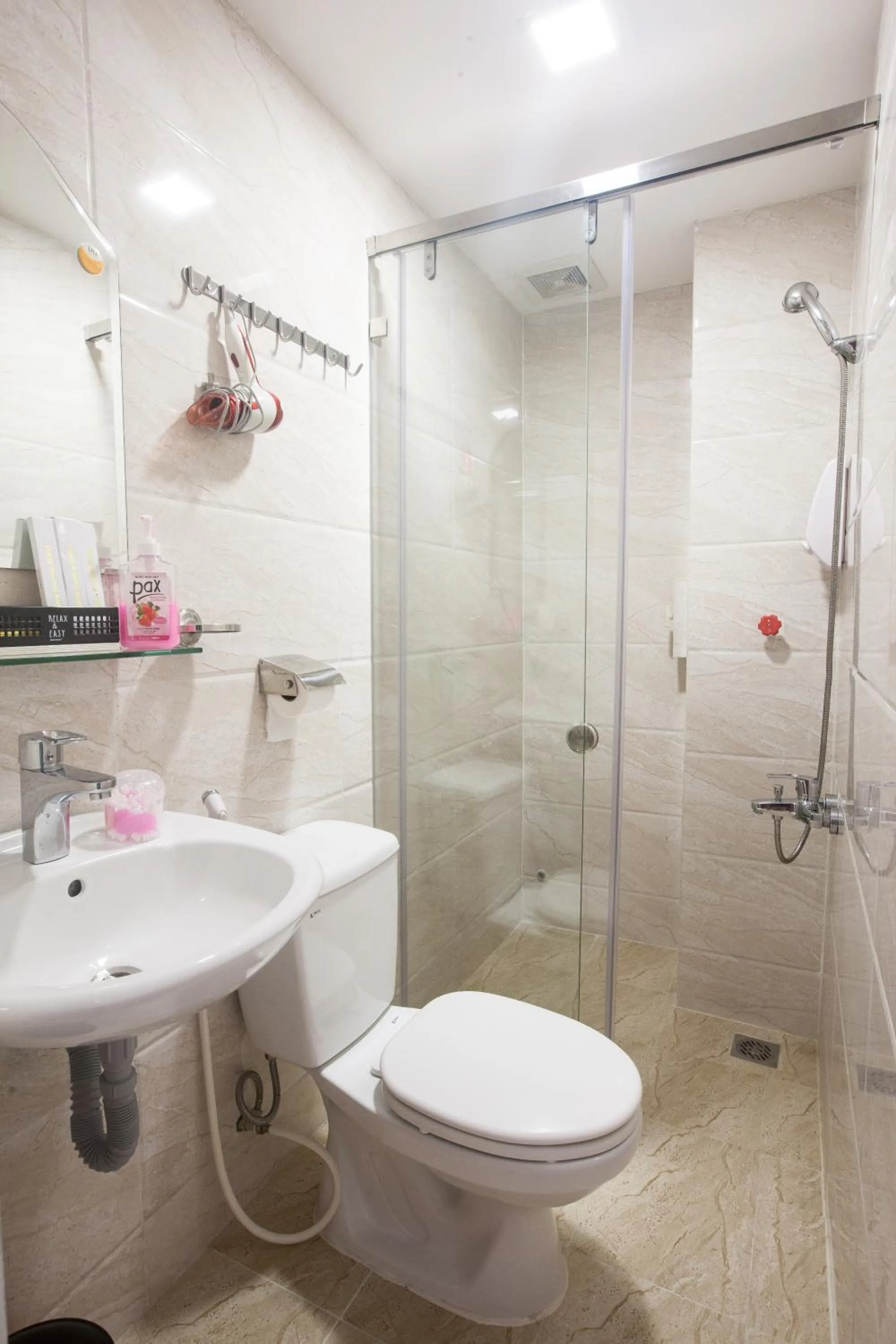 Area and facilities in Ailen Garden 2 Hotel