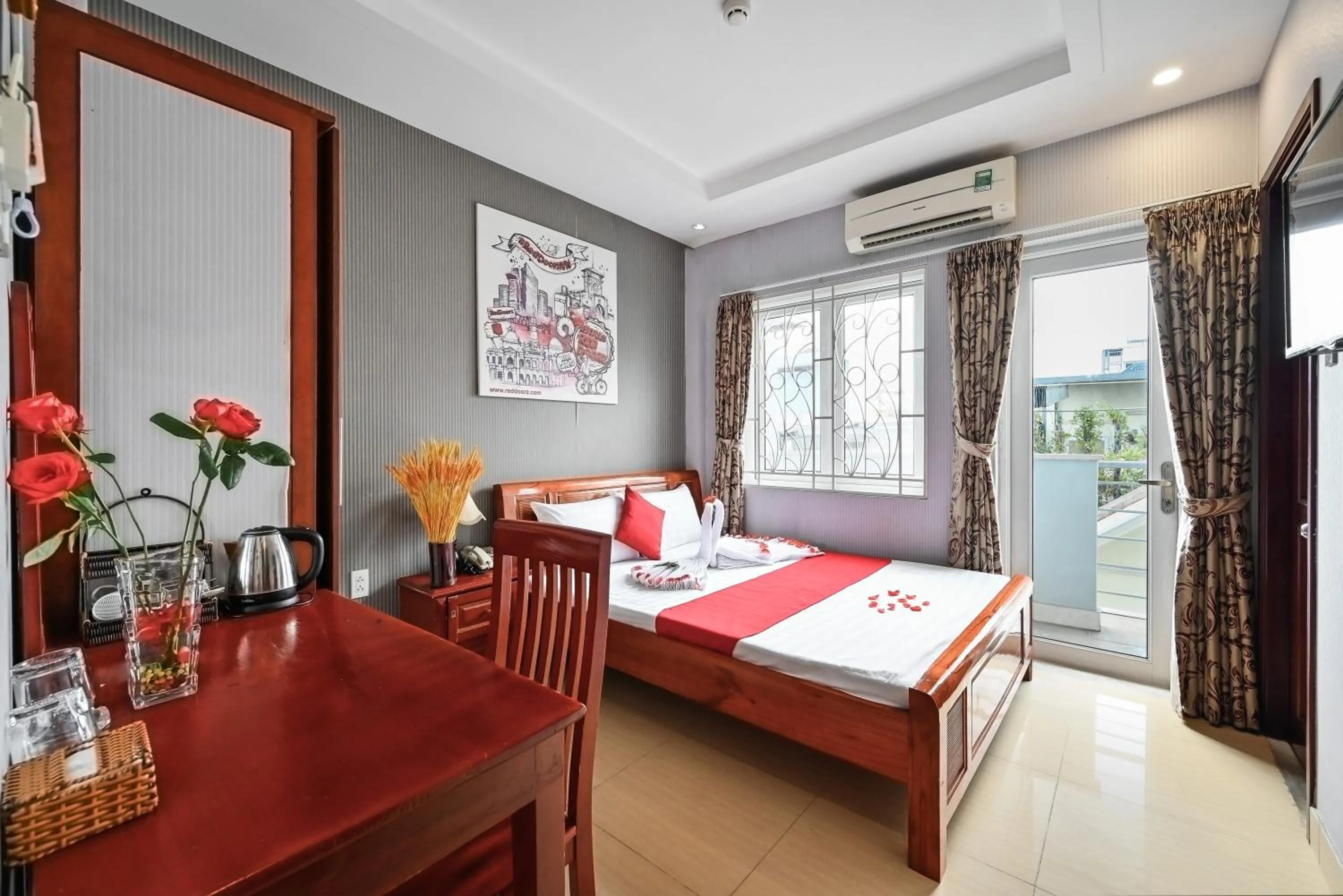 Bed in Quang Hoa Airport Hotel