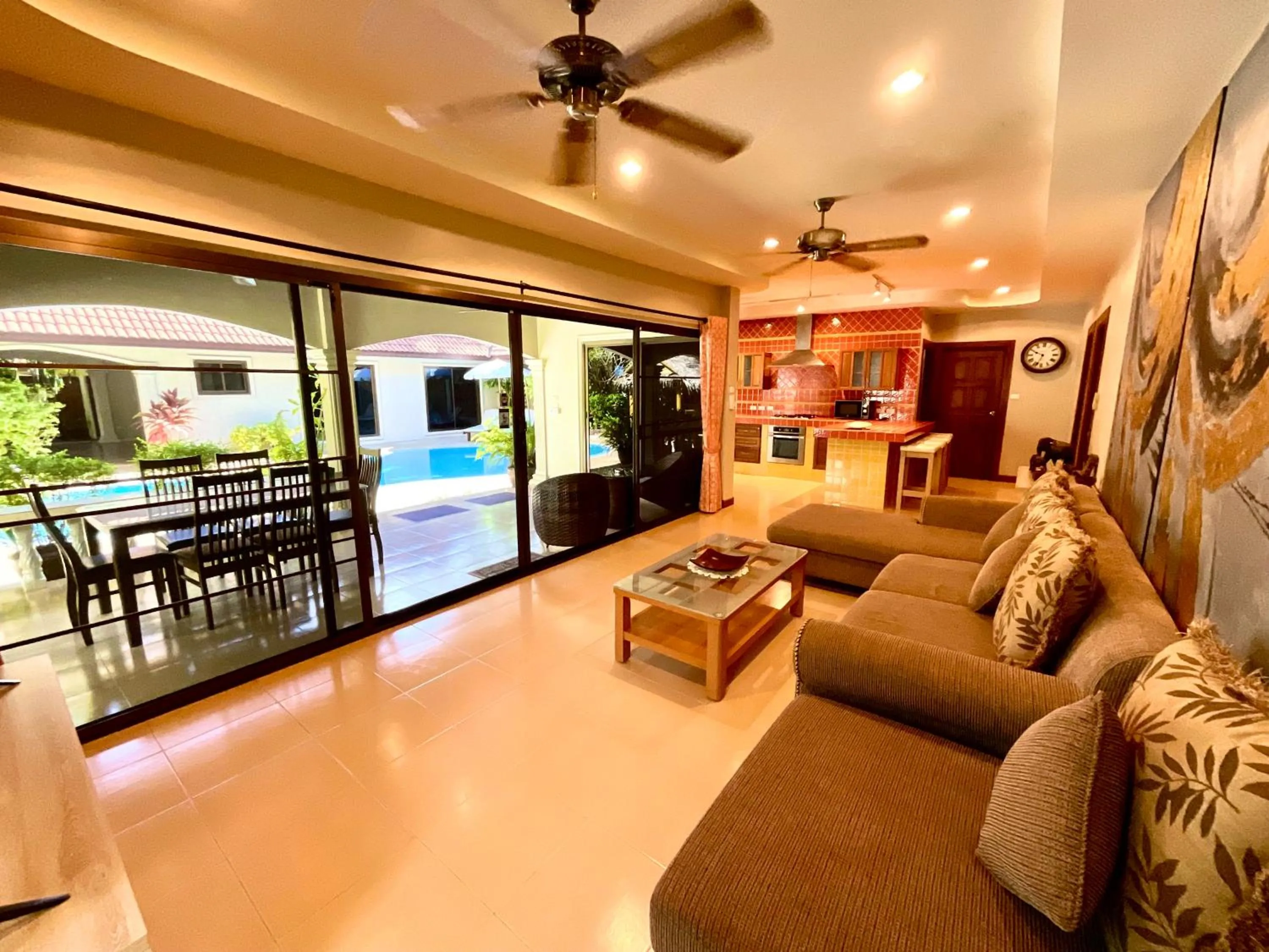 Coconut Paradise Holiday Villas