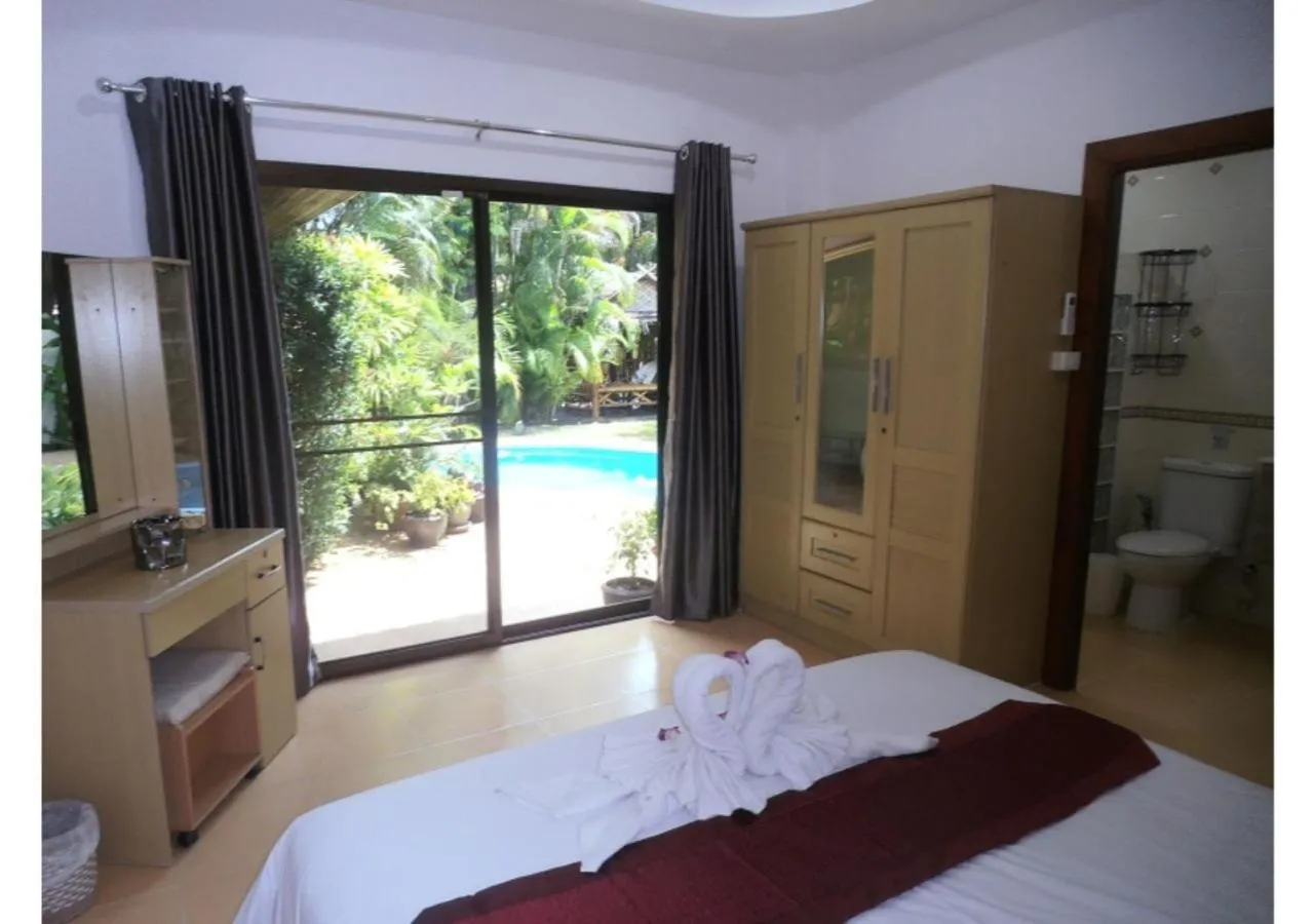 Coconut Paradise Holiday Villas