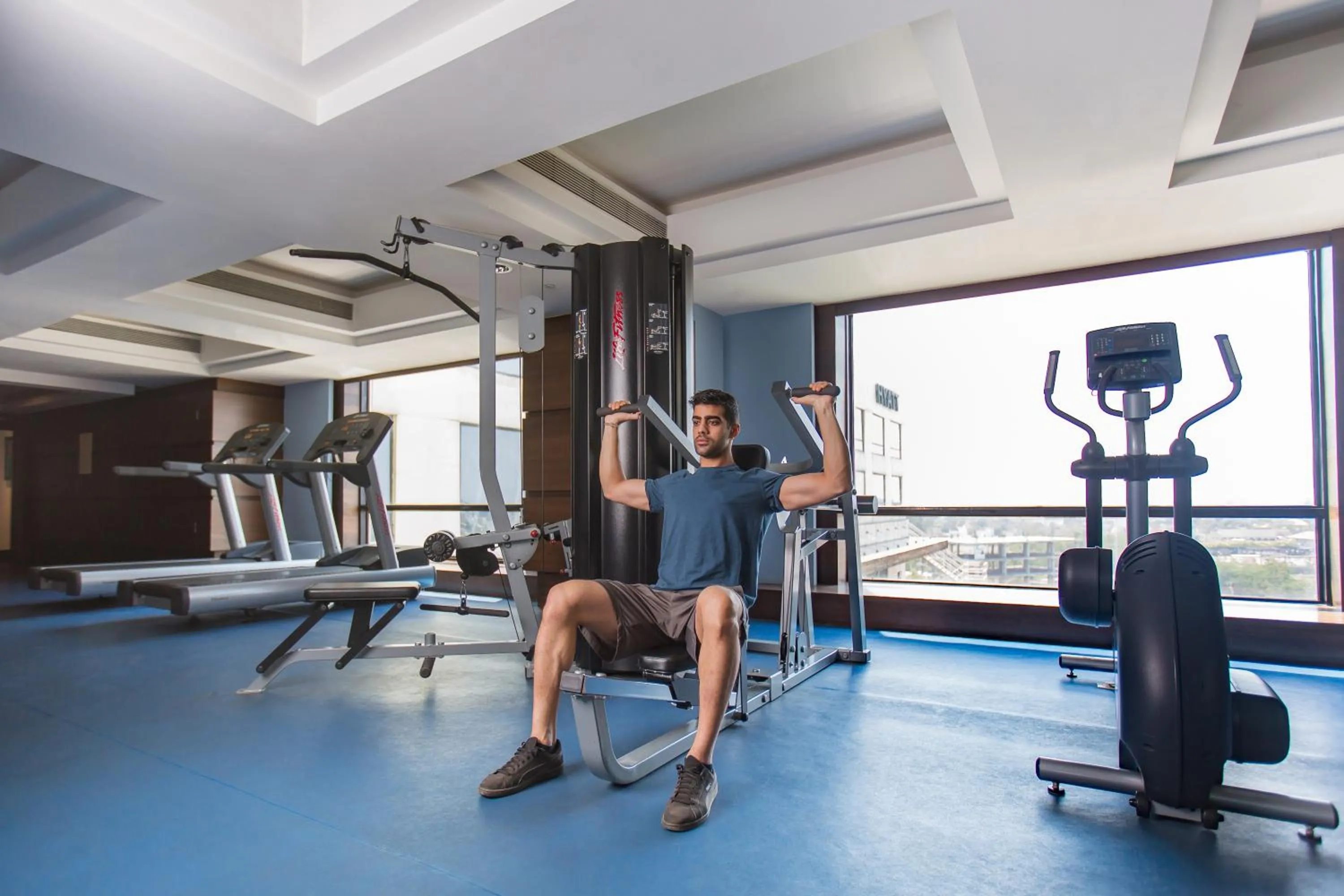 Fitness centre/facilities in Hyatt Raipur