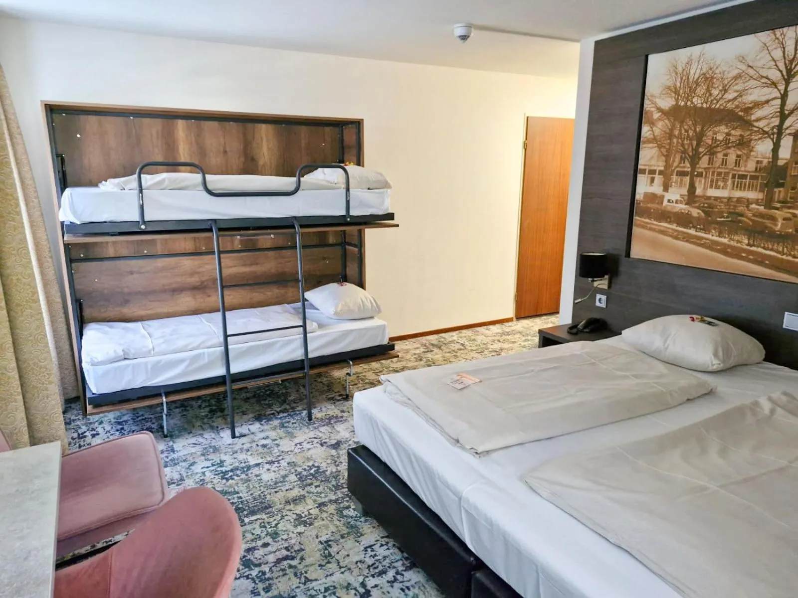 Superior Plus Room incl. indoor pool and sauna access in Hotel Schaepkens van St Fijt