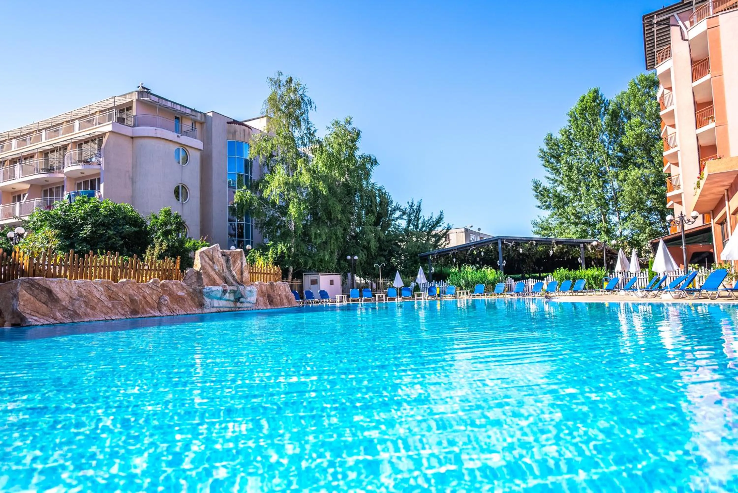 Swimming pool in Izola Paradise Hotel - All Inclusive