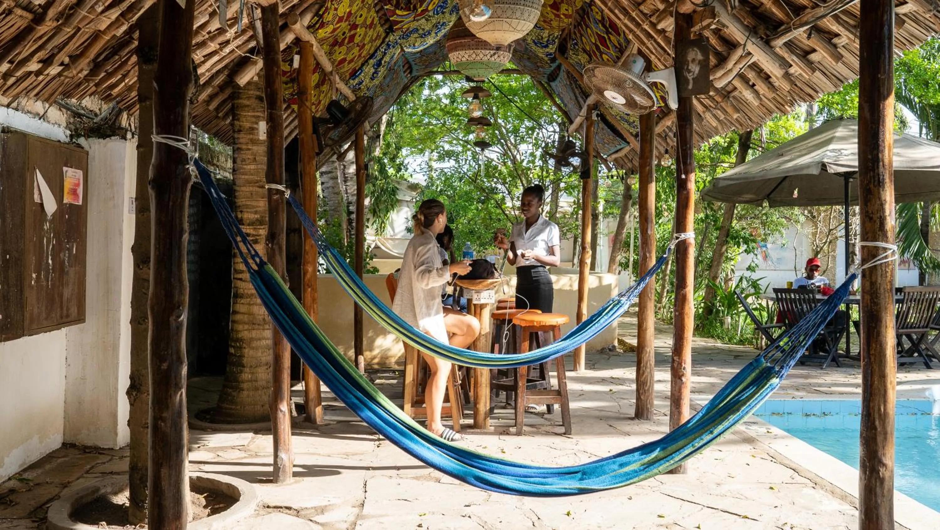 Swimming pool in Tulia House Backpackers