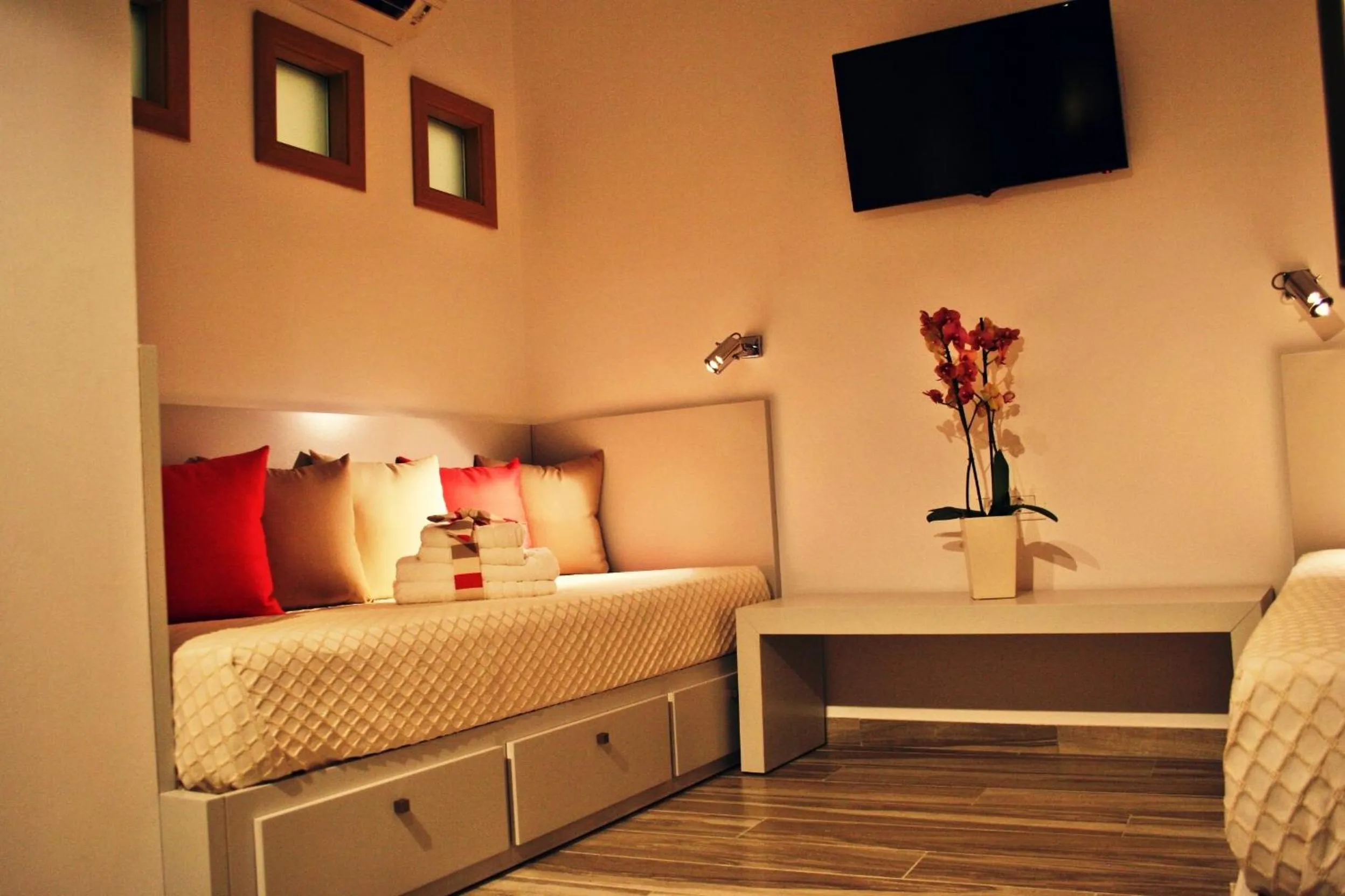 TV and multimedia, Bed in Lindos Beauty