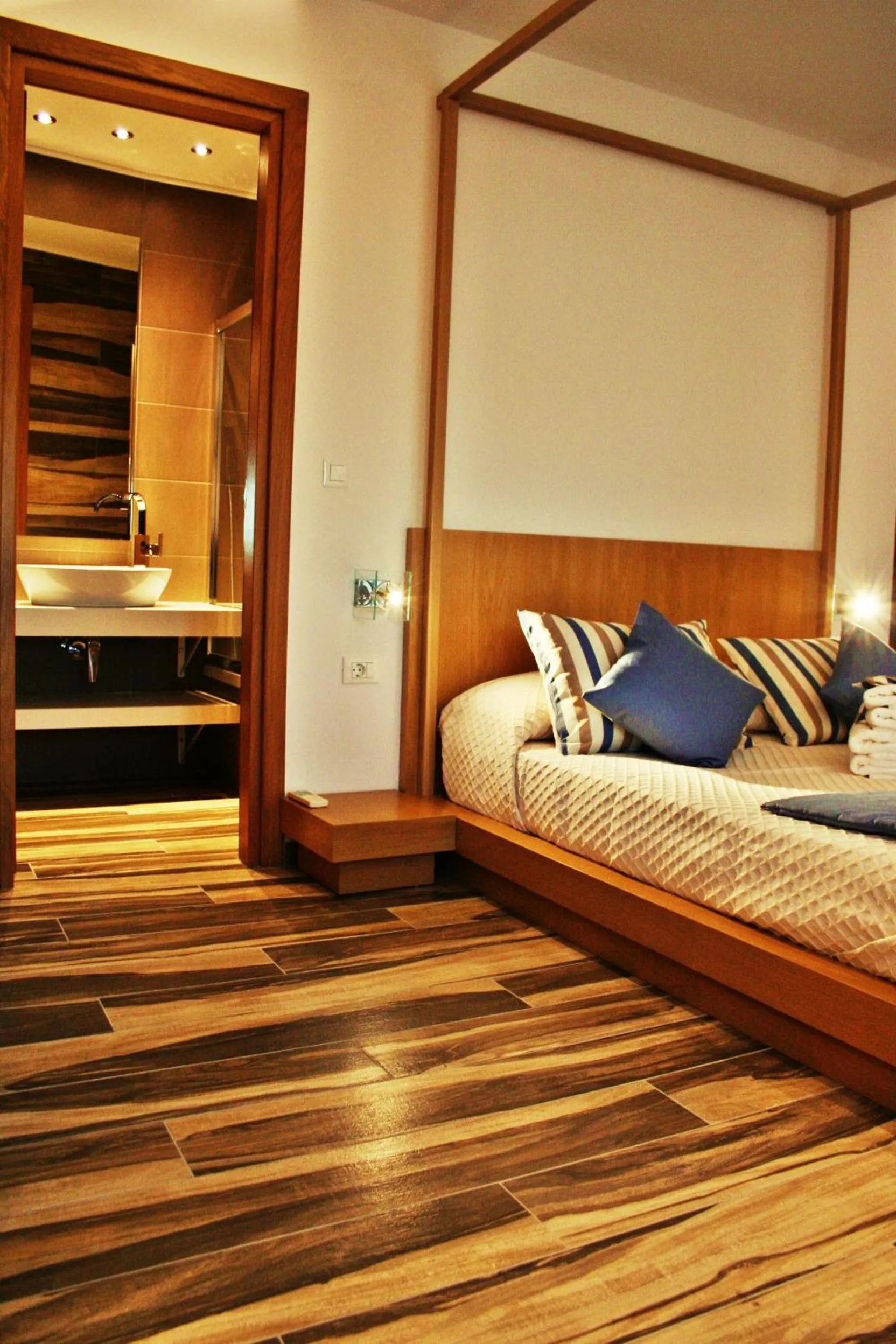 Bathroom, Bed in Lindos Beauty