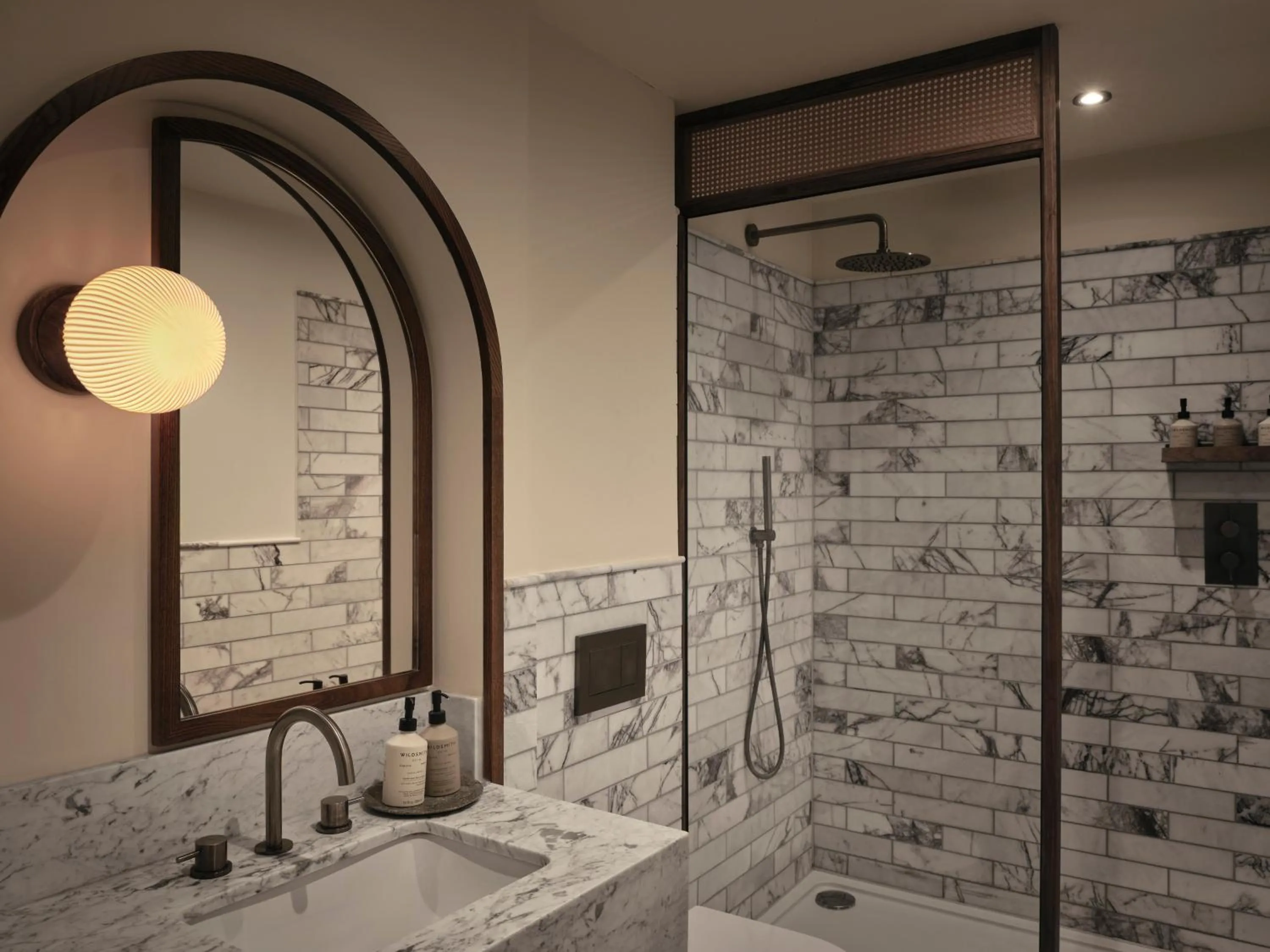 Bathroom in BULL Burford