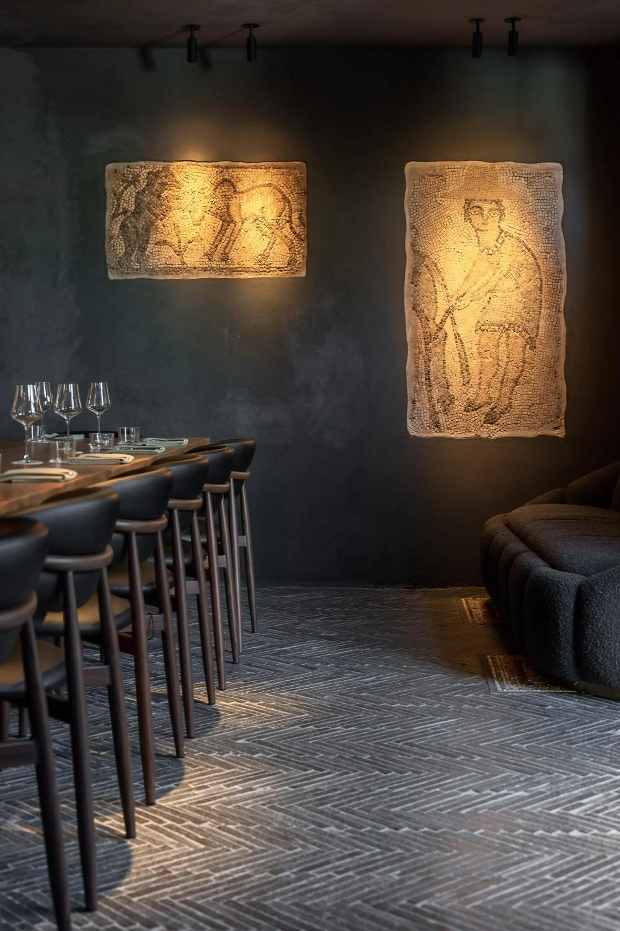 Banquet/Function facilities in BULL Burford