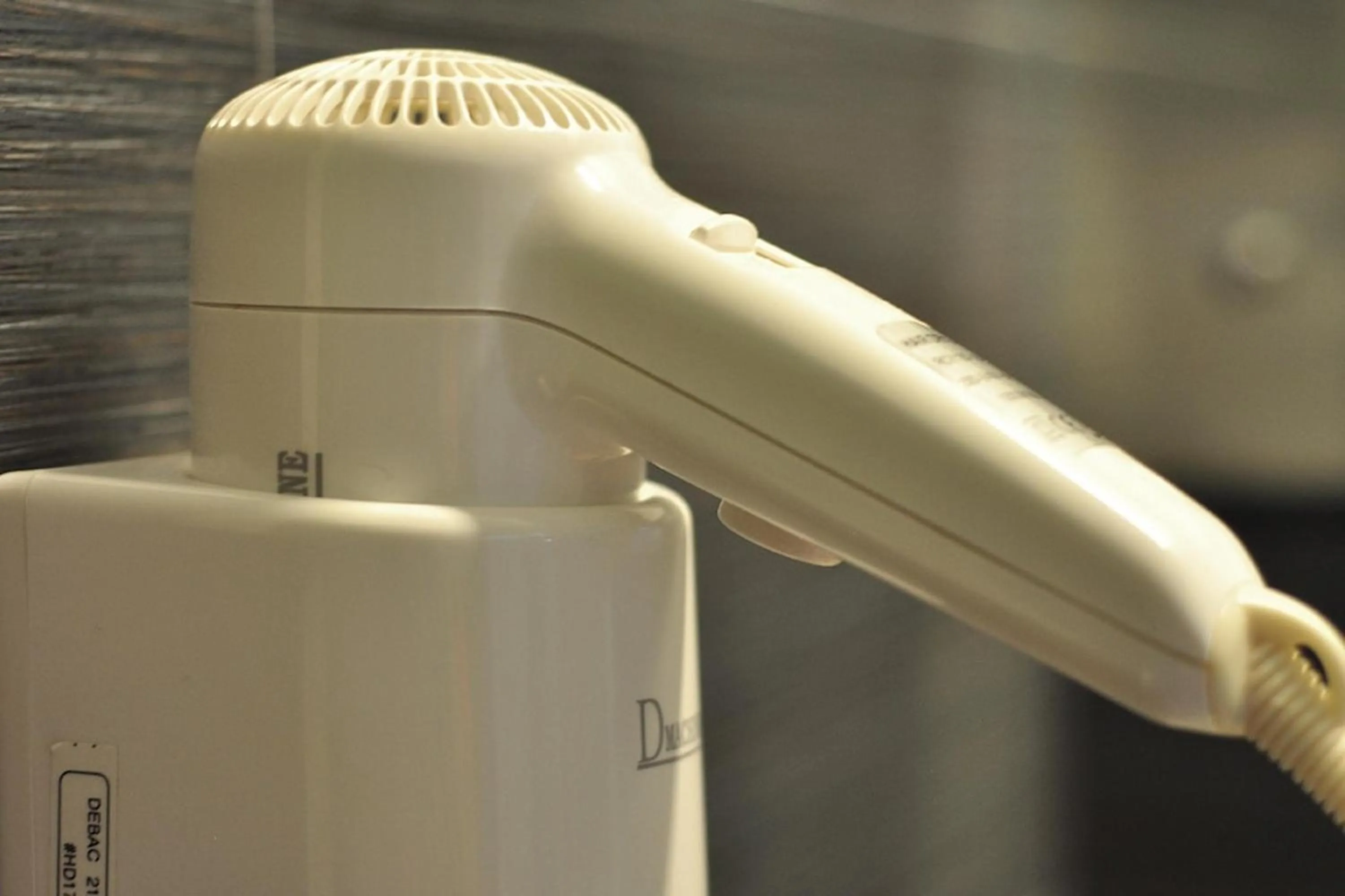 hair dryier in Qilombo Hostel Silom