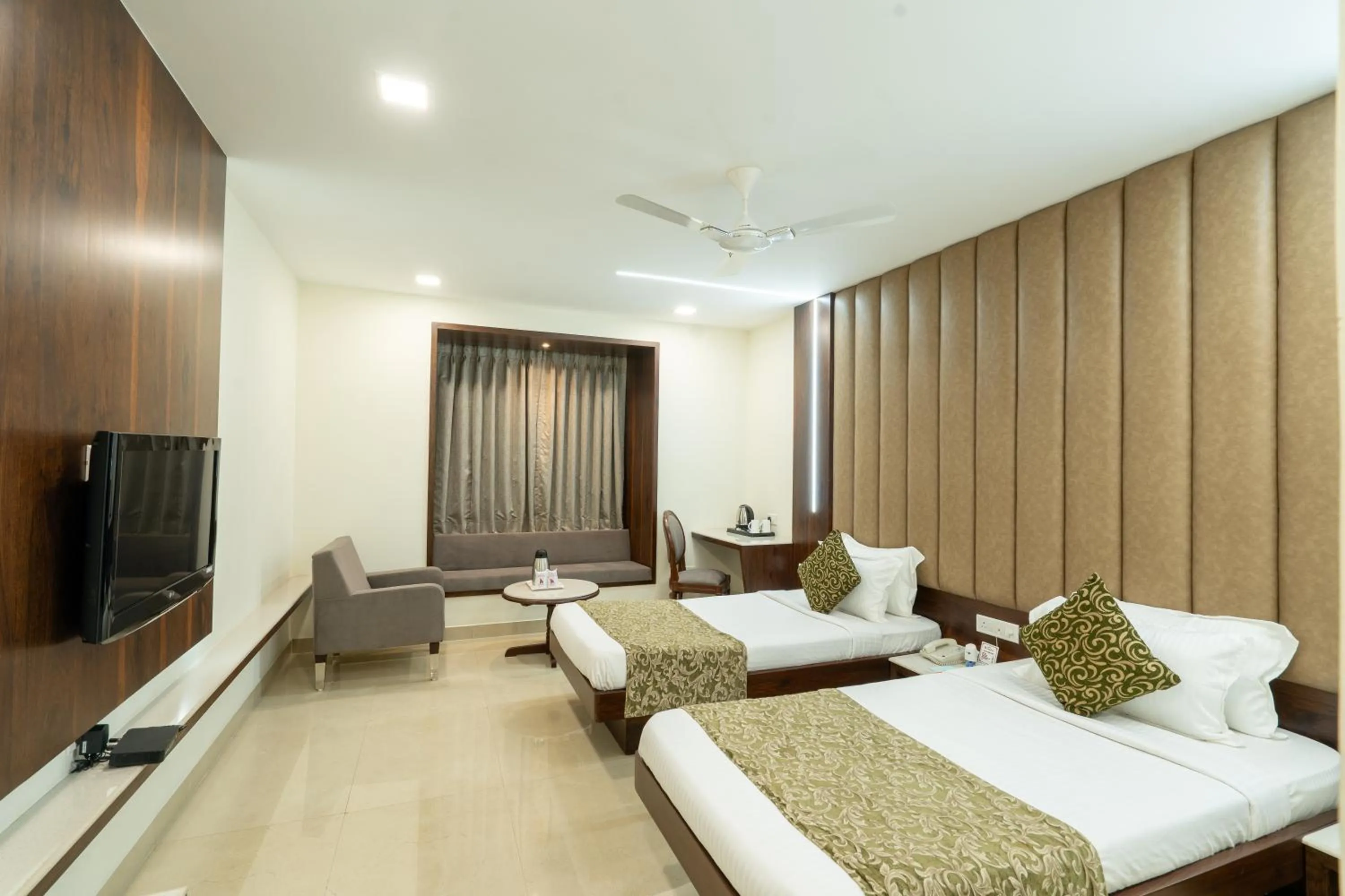 Bedroom, Bed in Hotel Celebration