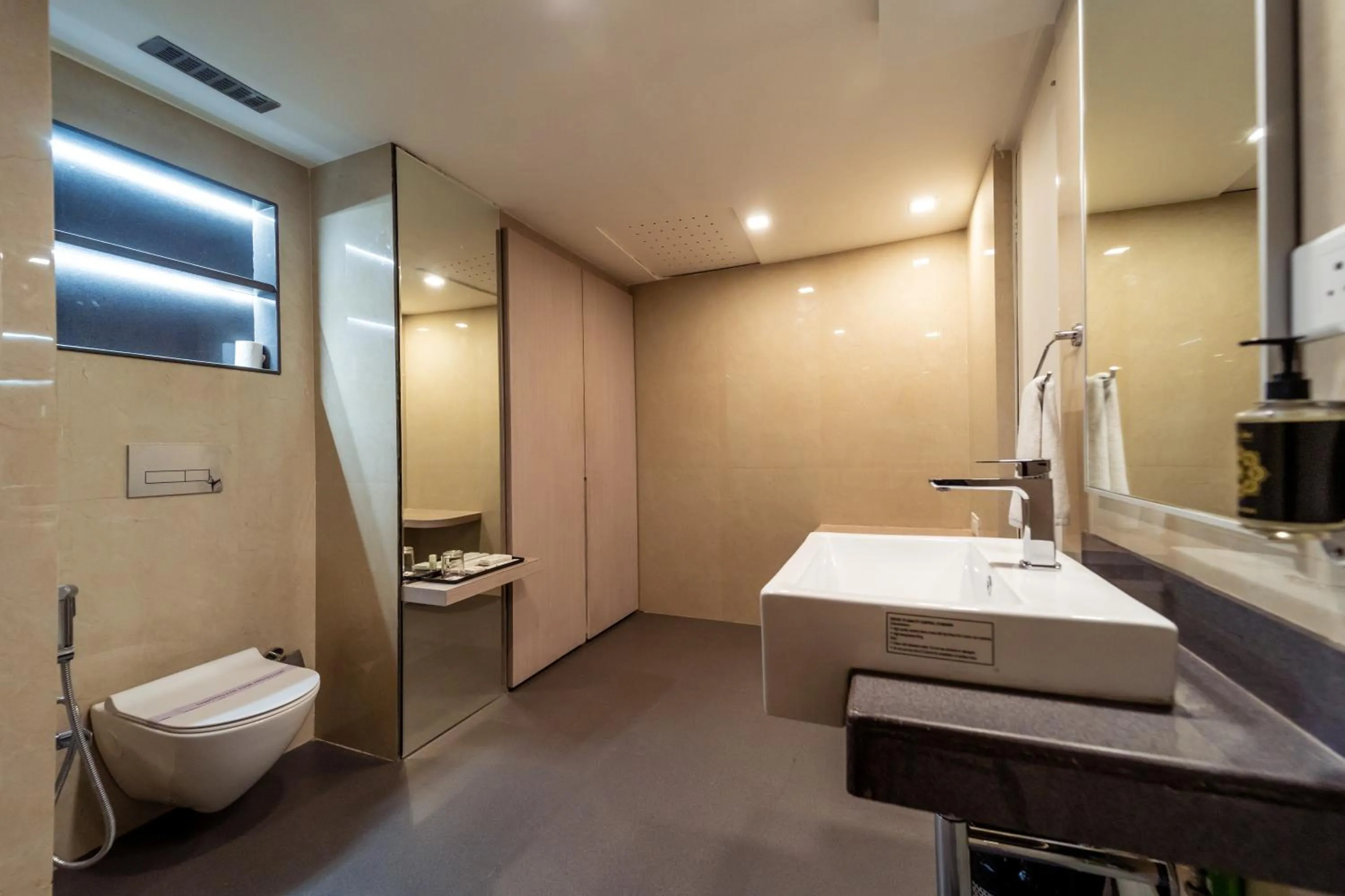 Bathroom in Hotel Celebration