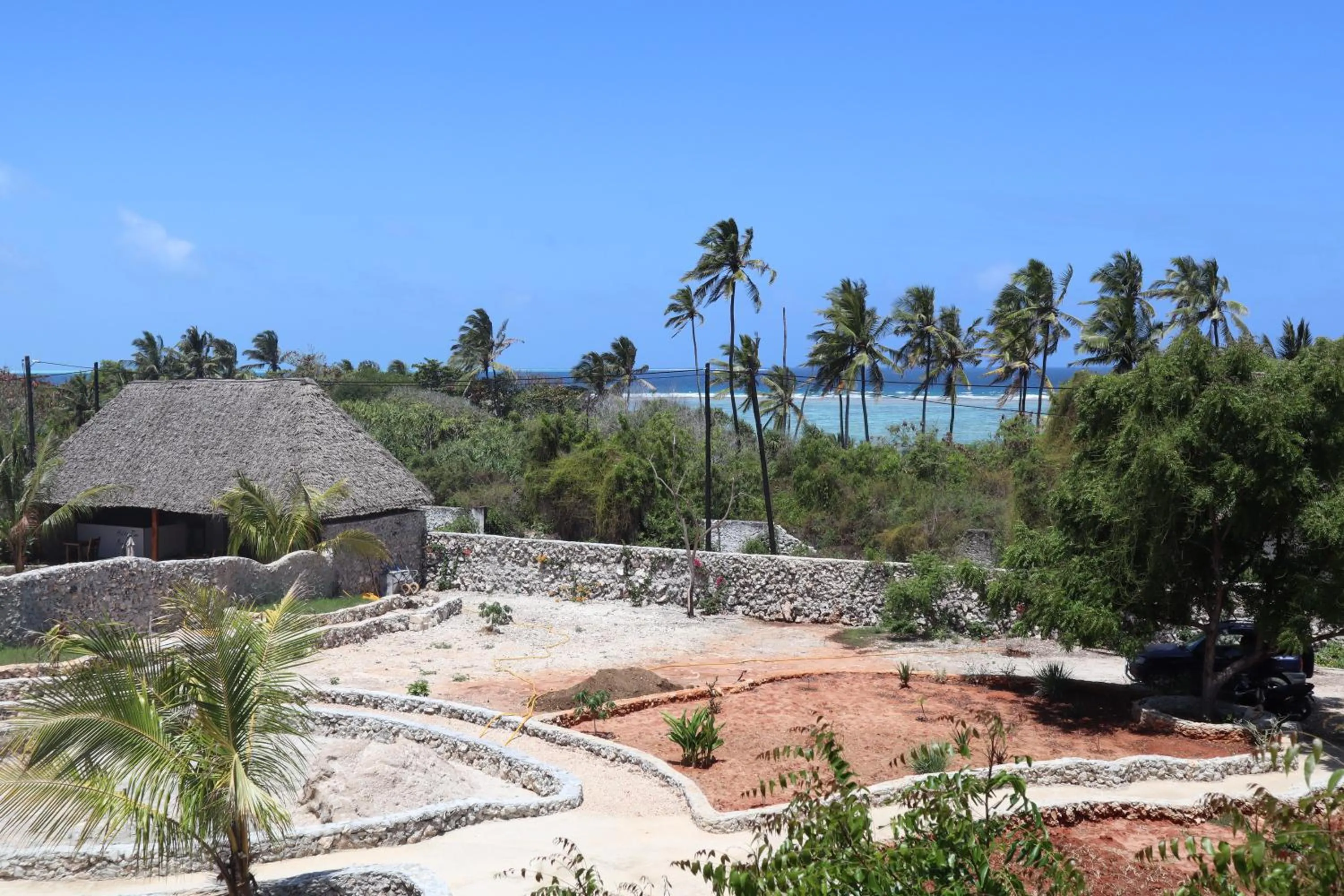 Garden in Holiday Time Bungalows Zanzibar