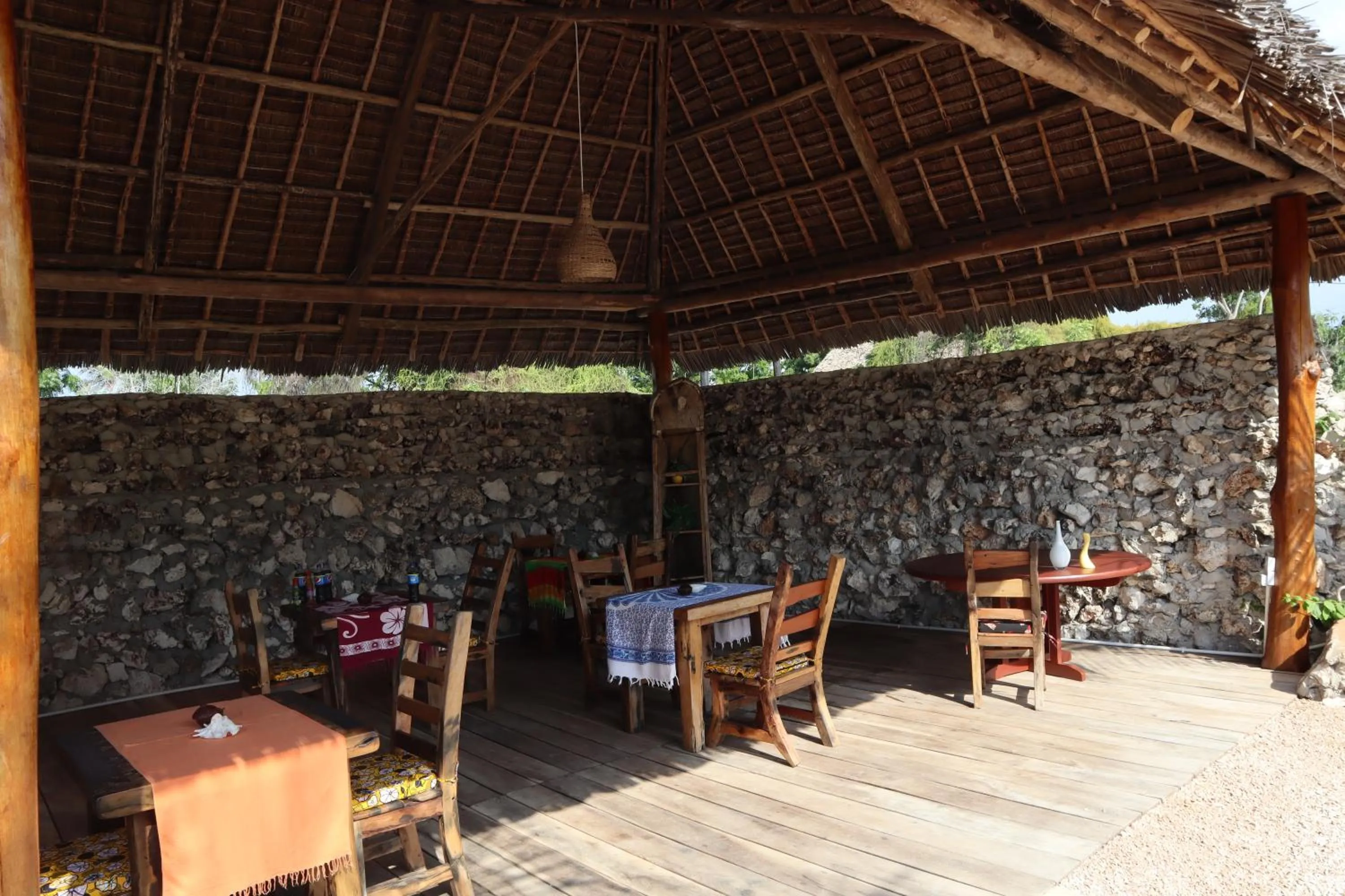 Restaurant/places to eat in Holiday Time Bungalows Zanzibar