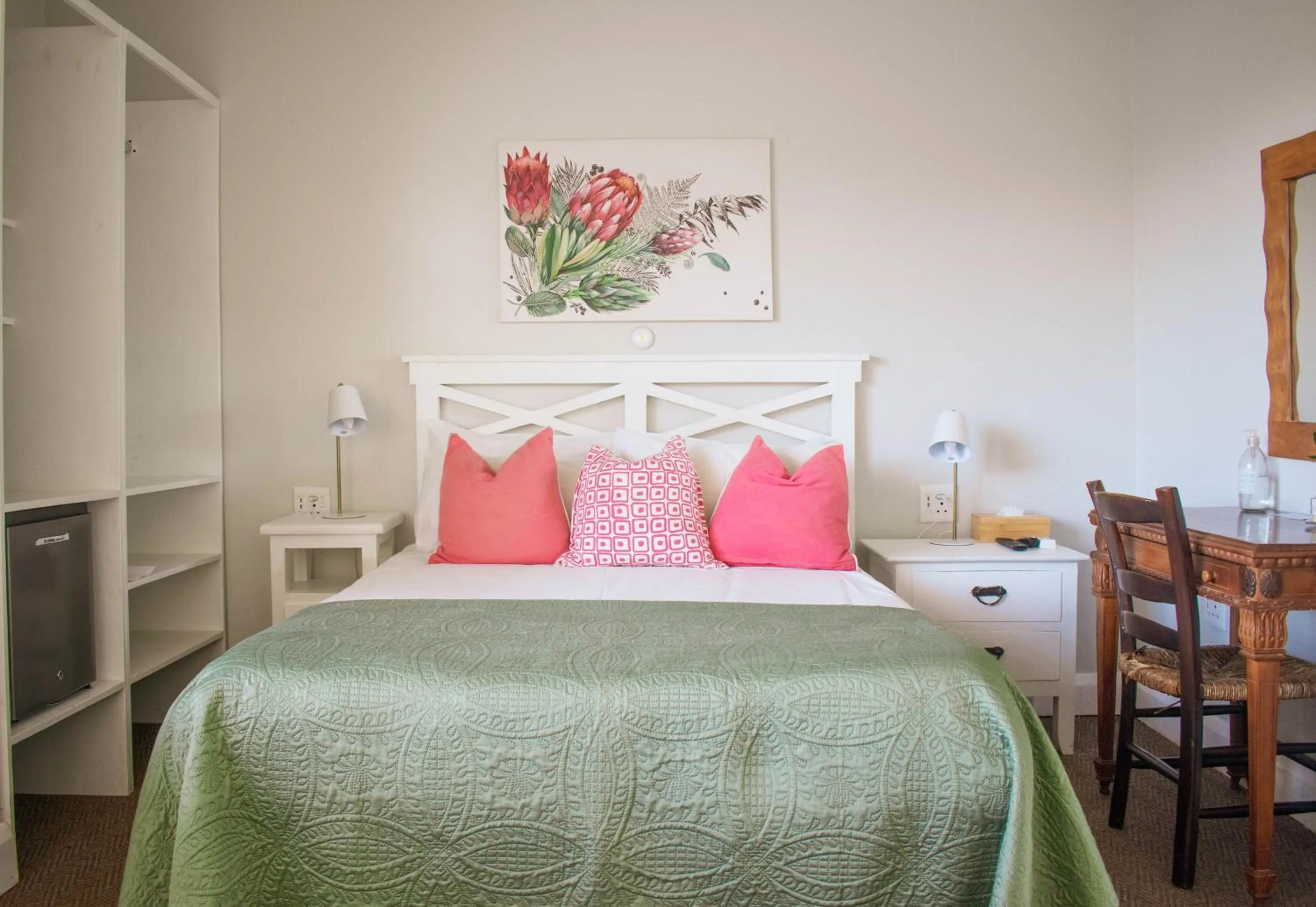 Bedroom, Bed in African Sands B&B