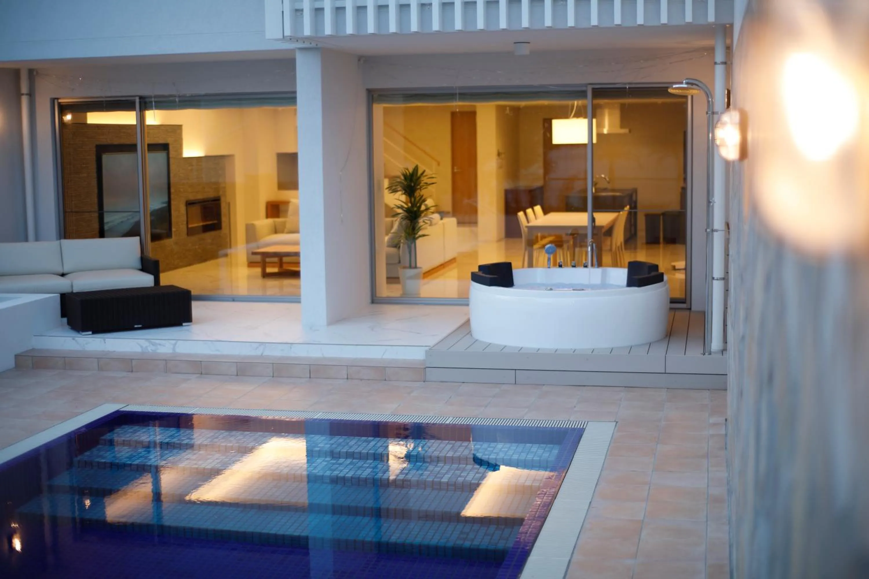 Pool view in tokinos