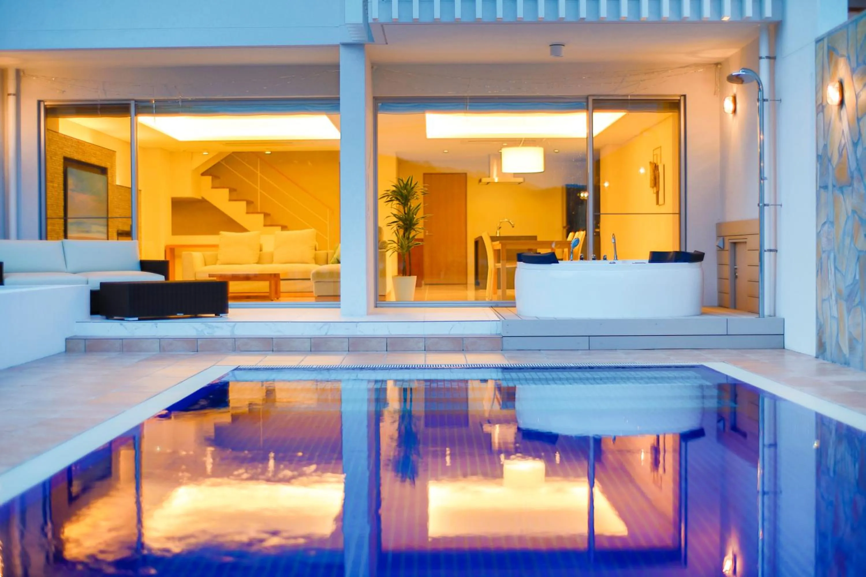 Pool view in tokinos