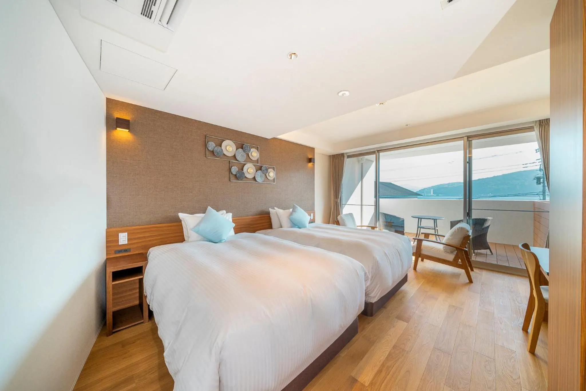 Bedroom, Bed in tokinos