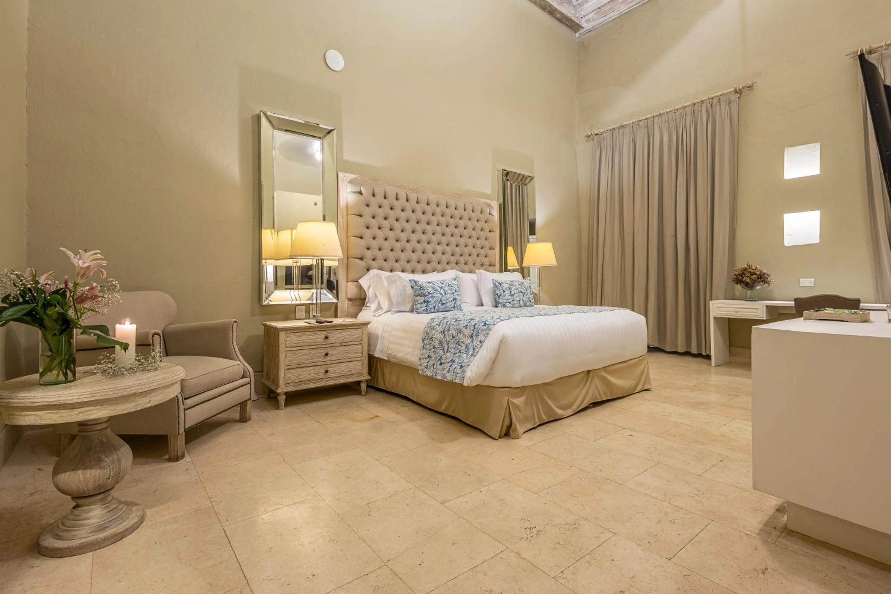 Property building, Bed in Hotel Casa del Gobernador