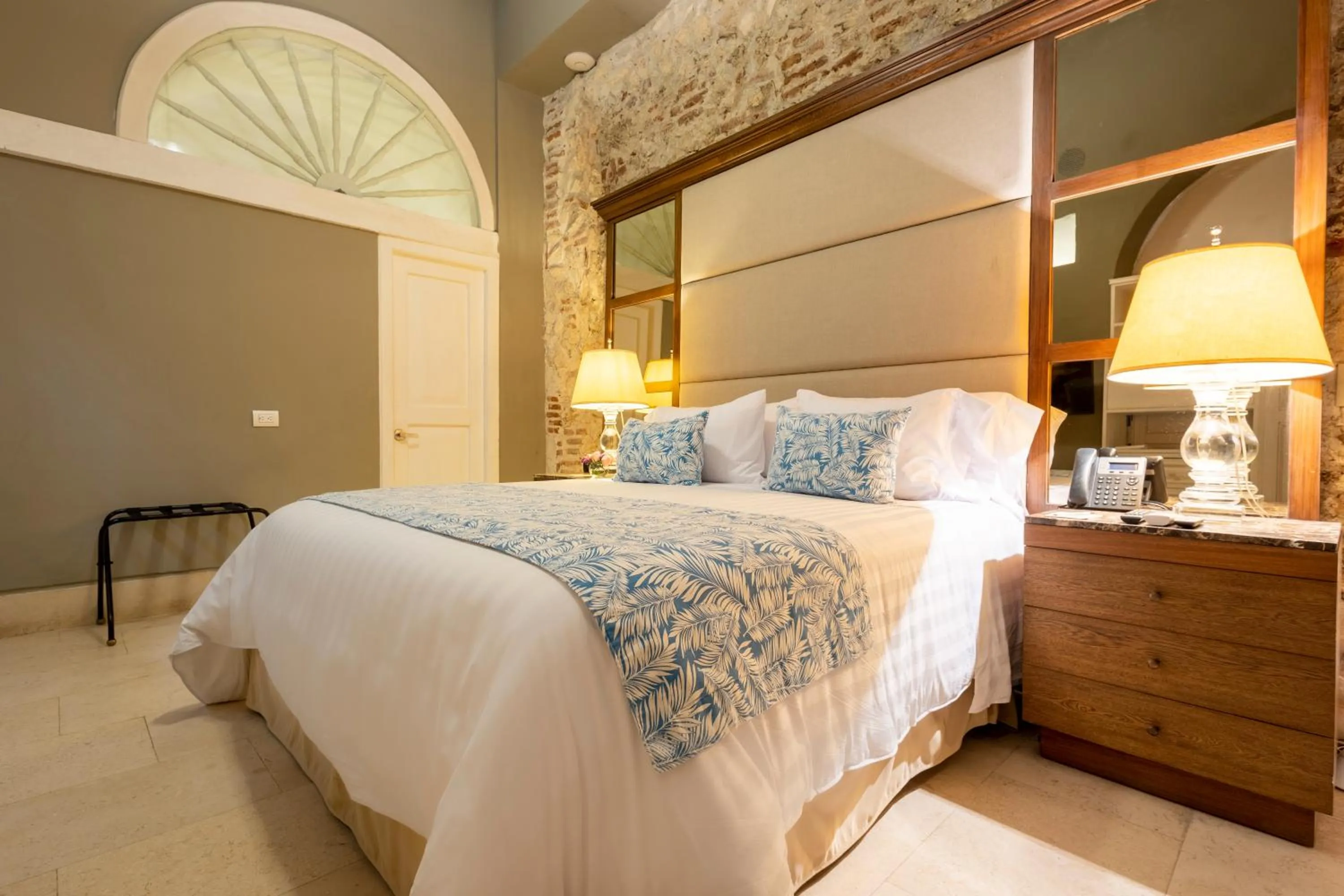 Property building, Bed in Hotel Casa del Gobernador