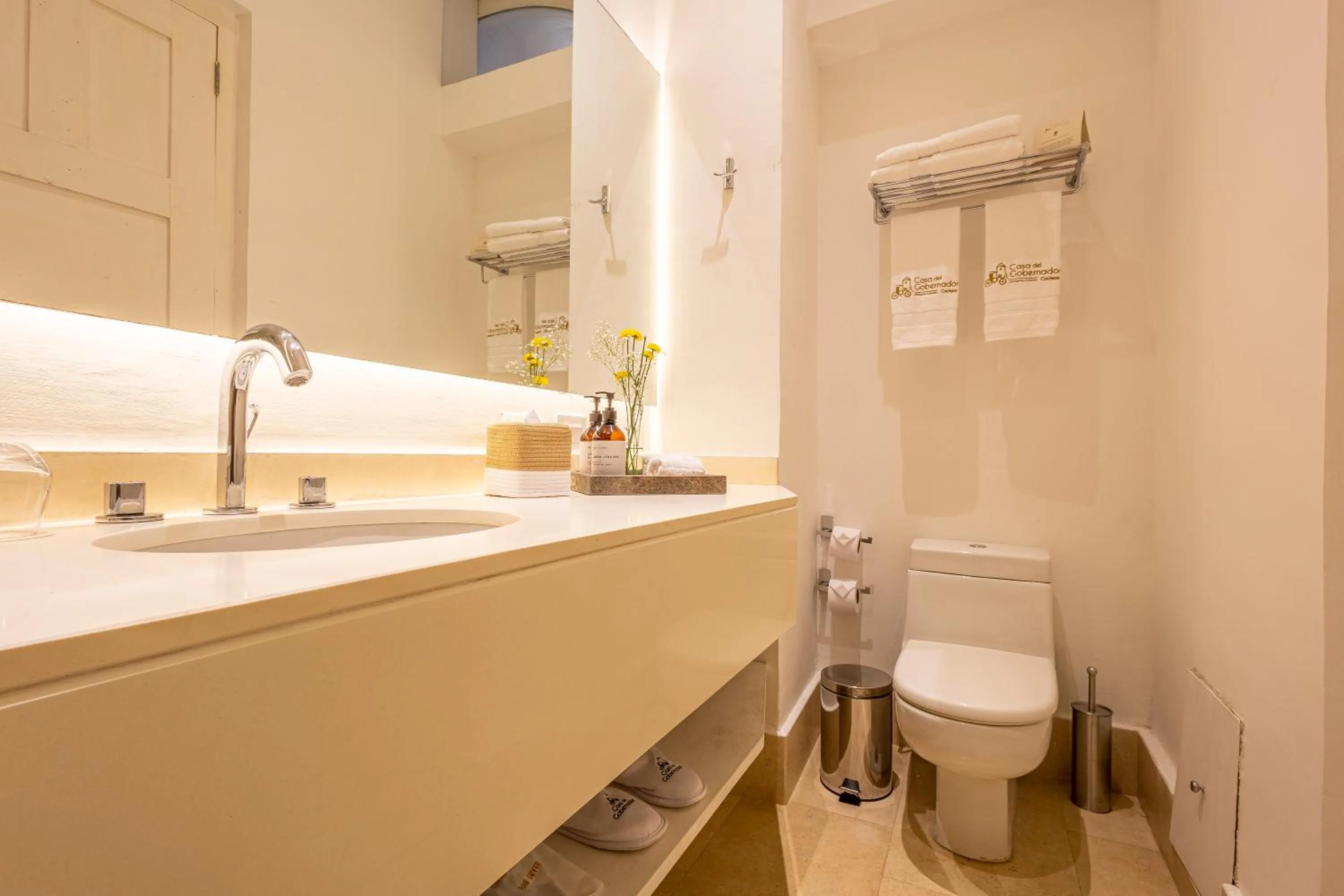 Toilet in Hotel Casa del Gobernador