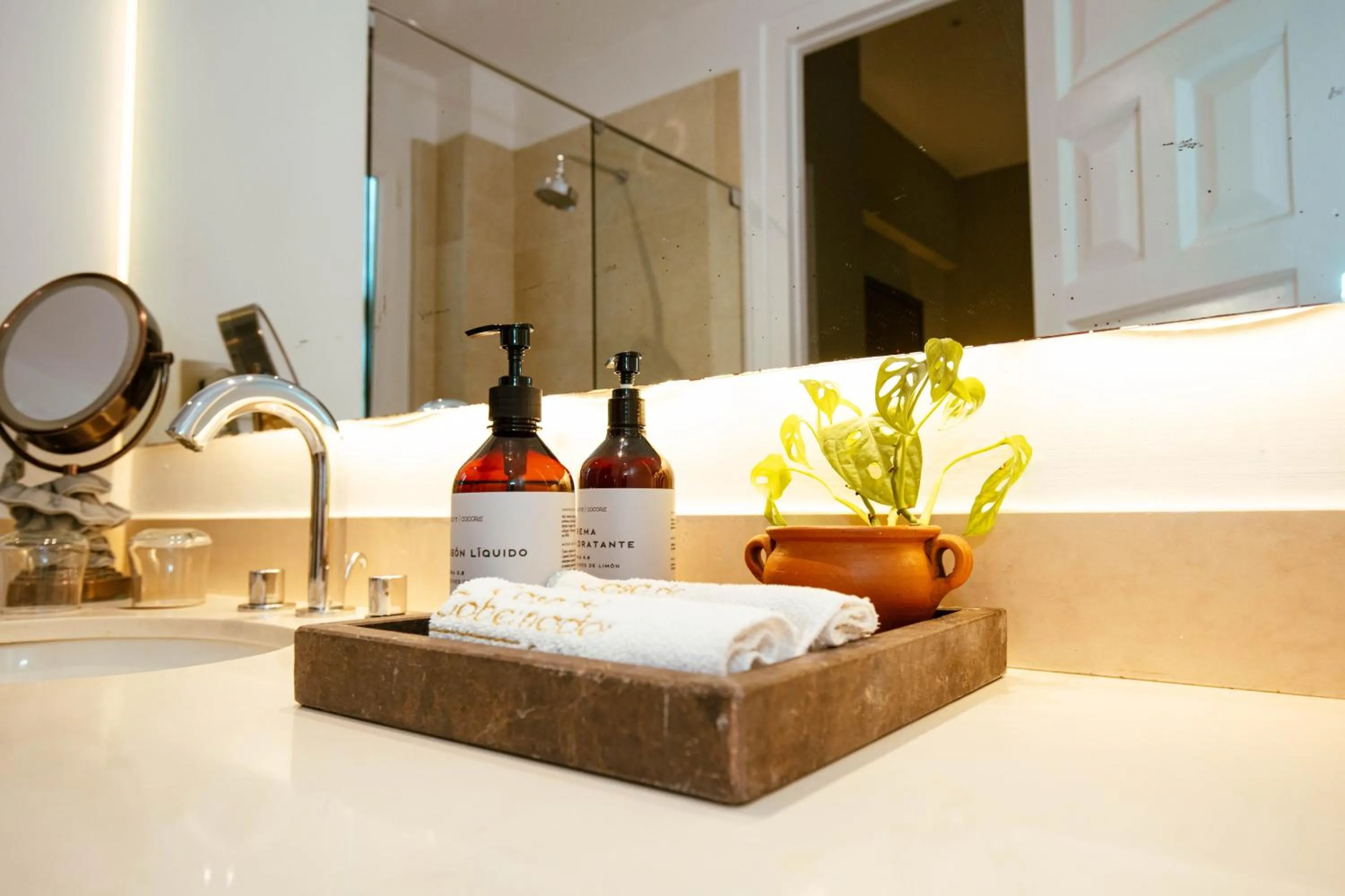 Toilet in Hotel Casa del Gobernador