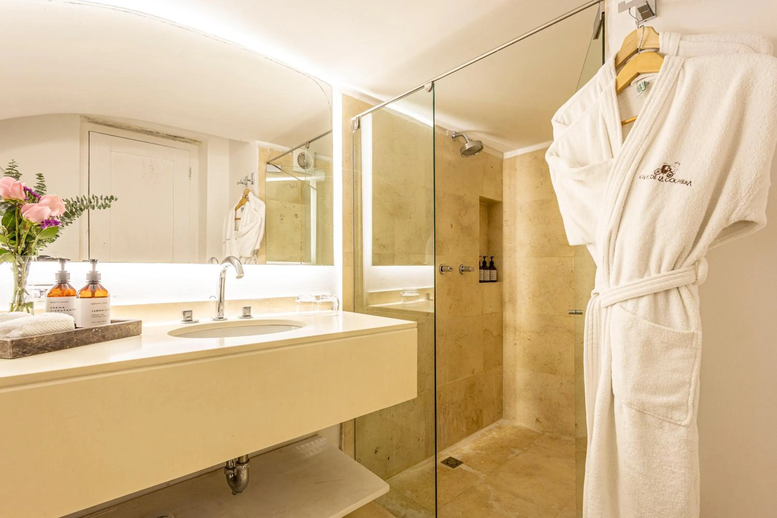 Shower in Hotel Casa del Gobernador