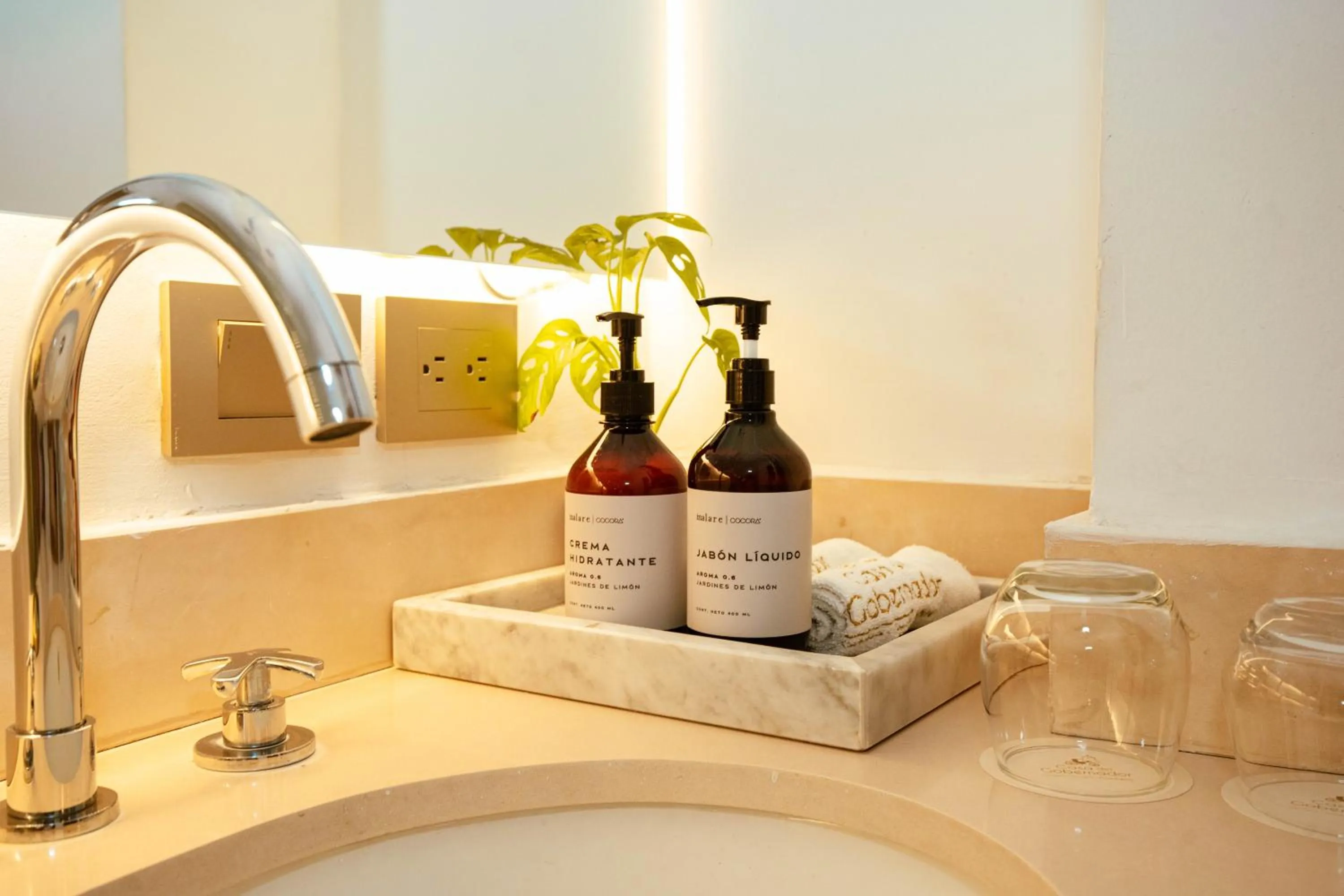 Toilet in Hotel Casa del Gobernador